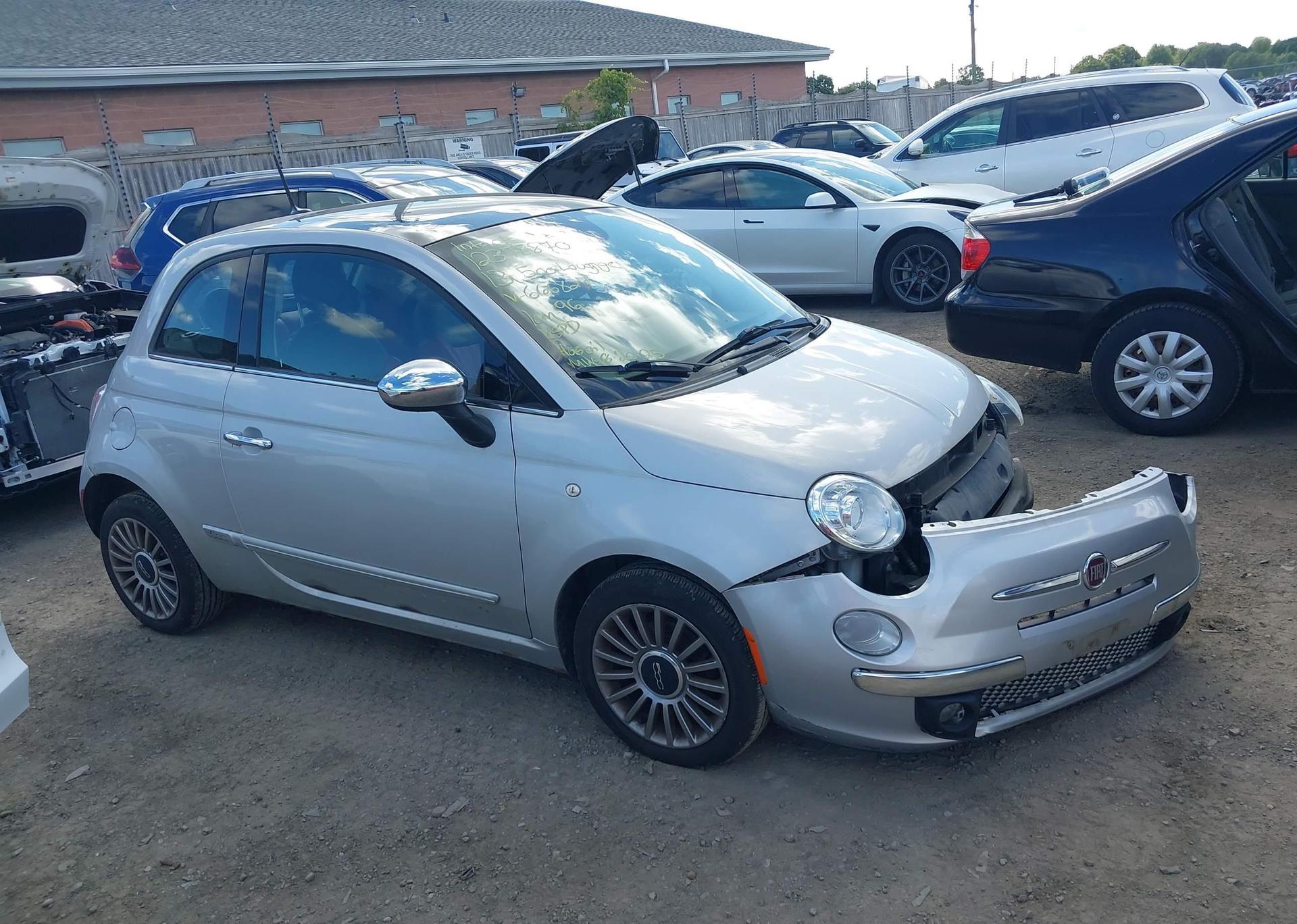 2013 FIAT 500 LOUNGE