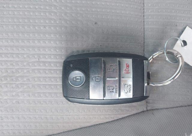 2019 KIA SEDONA LX