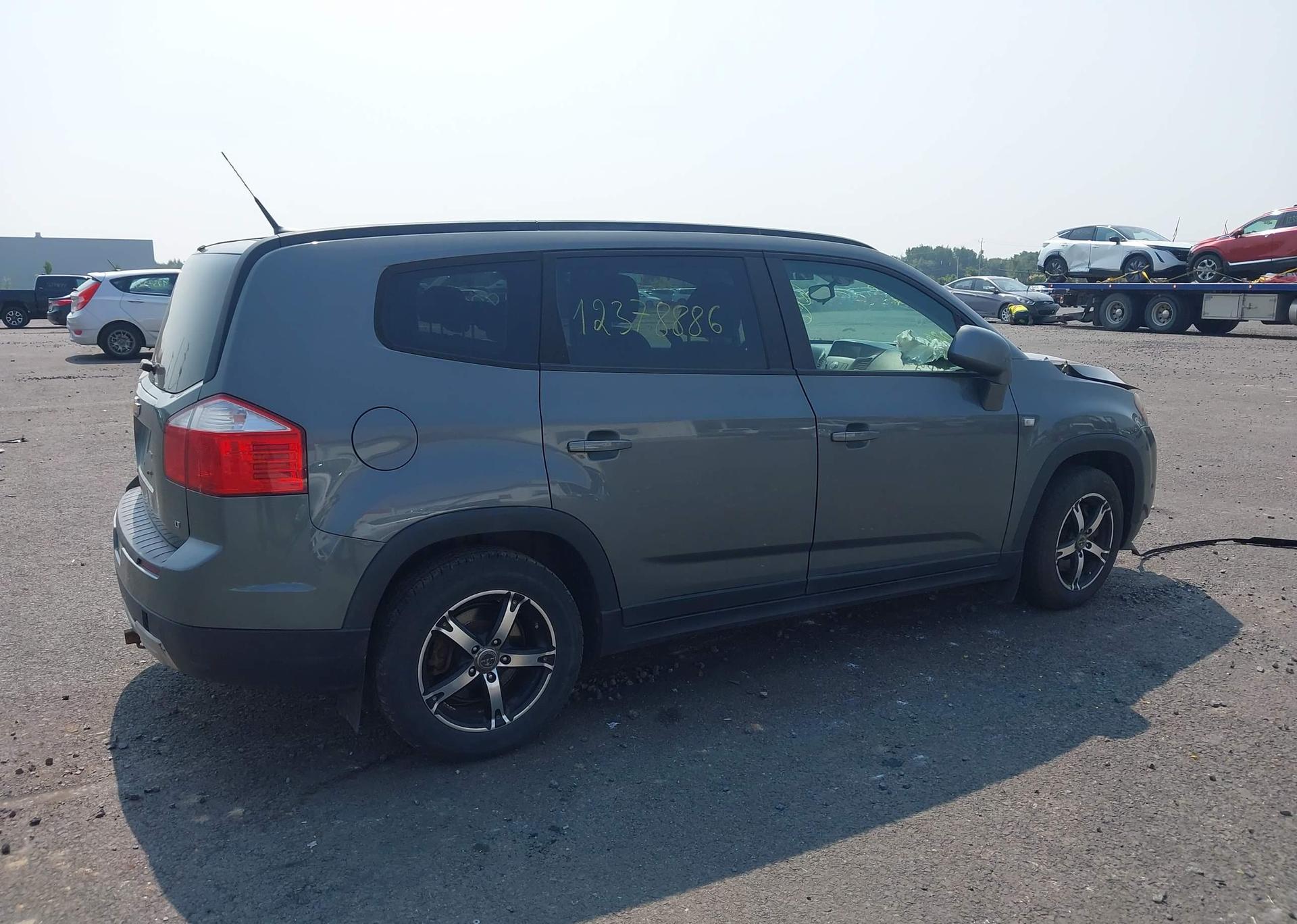 2012 CHEVROLET ORLANDO LT