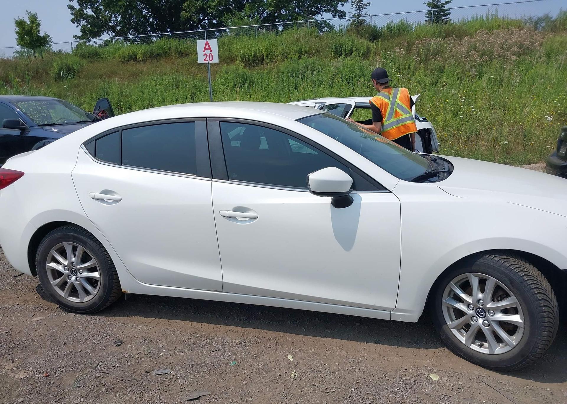 2014 MAZDA 3 TOURING