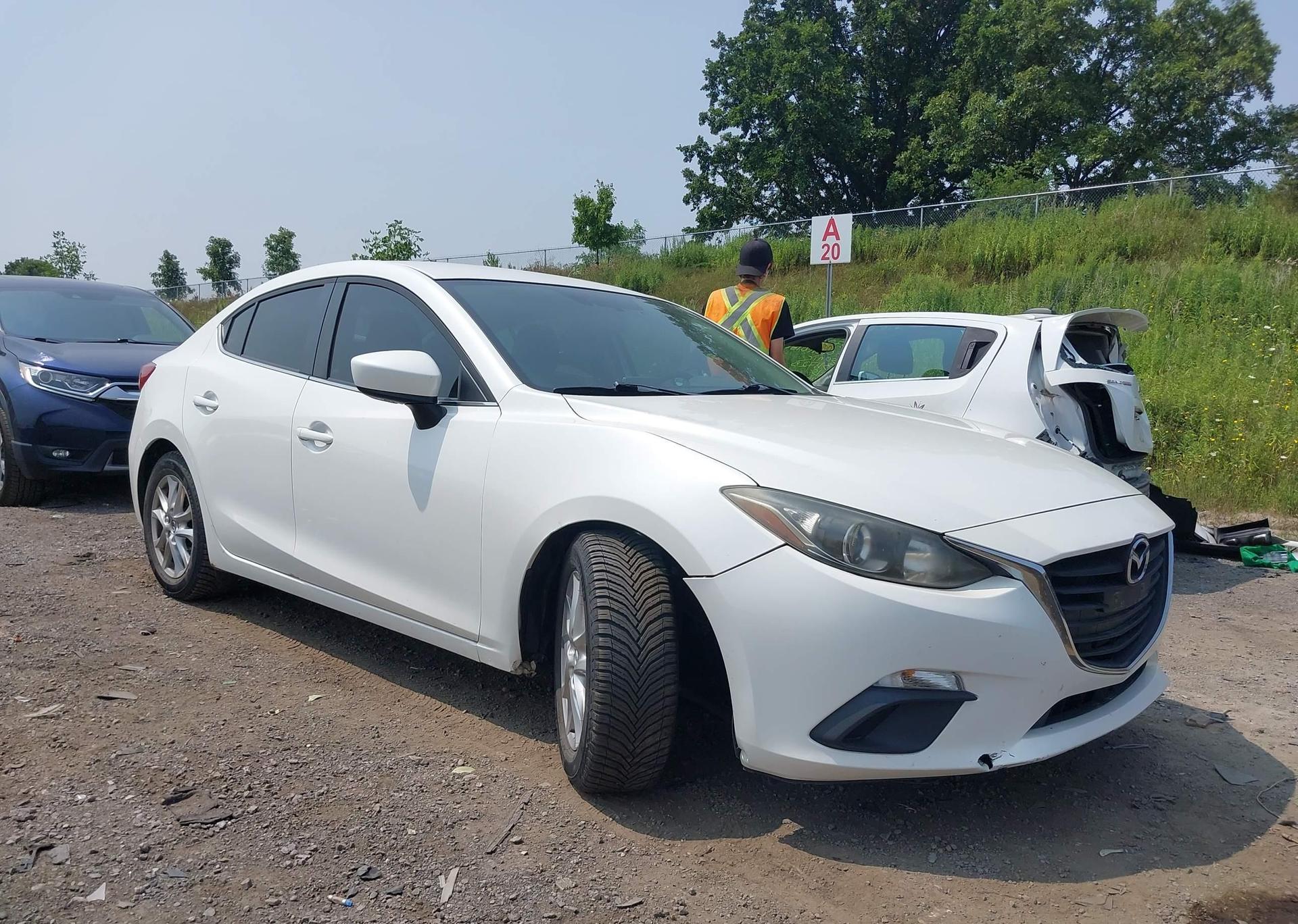 2014 MAZDA 3 TOURING