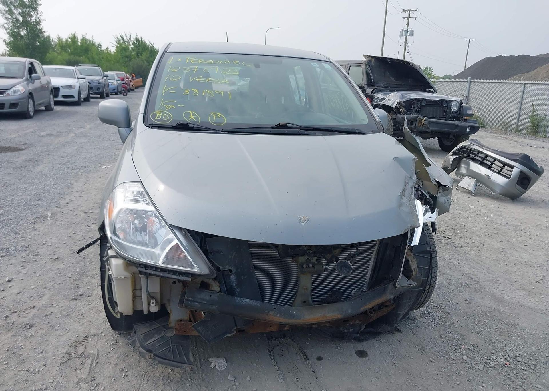 2012 NISSAN VERSA S