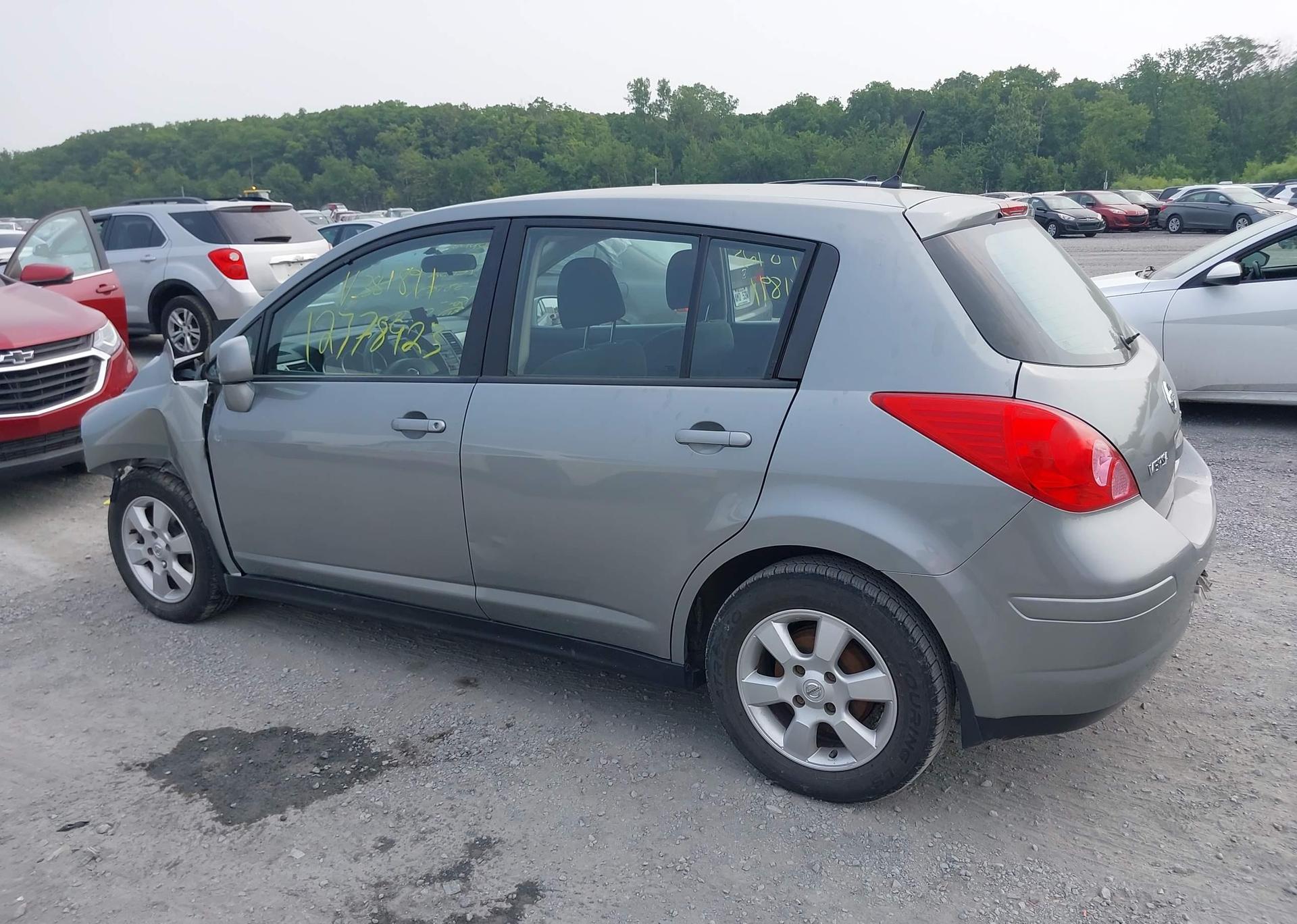 2012 NISSAN VERSA S