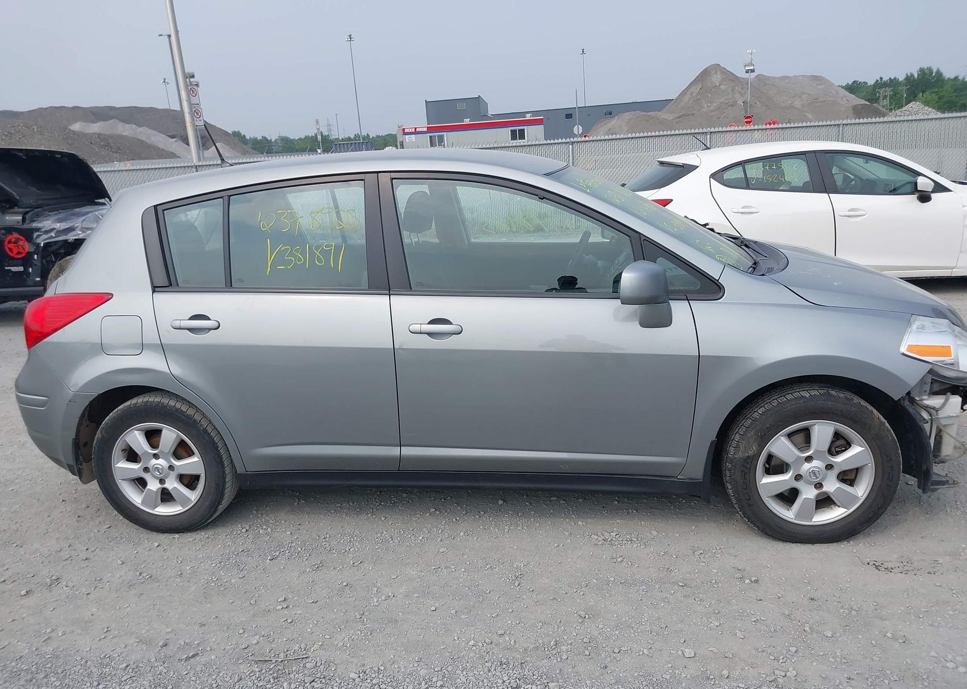 2012 NISSAN VERSA S
