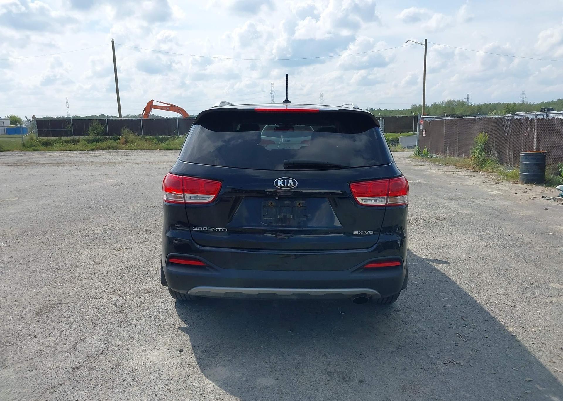 2016 KIA SORENTO EX