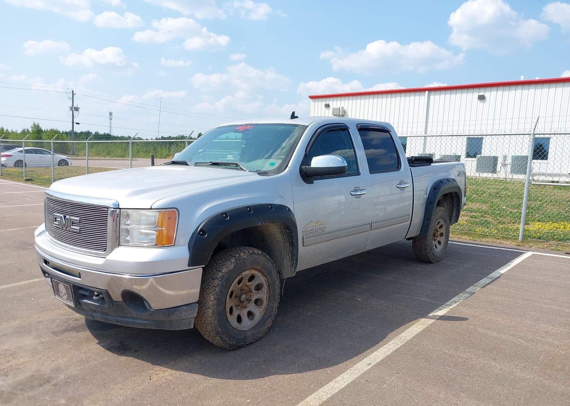 2013 GMC SIERRA 1500 SL