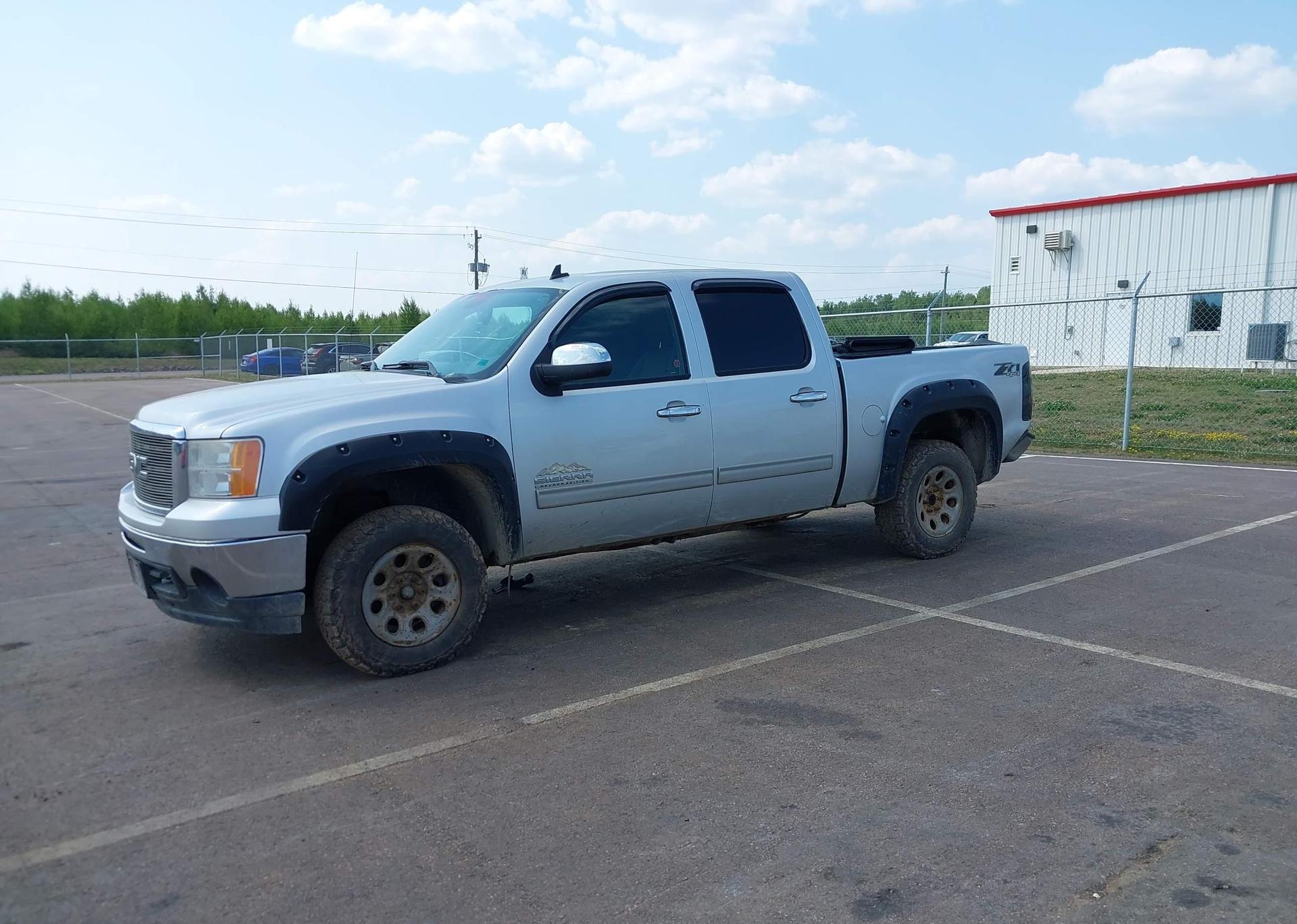 2013 GMC SIERRA 1500 SL