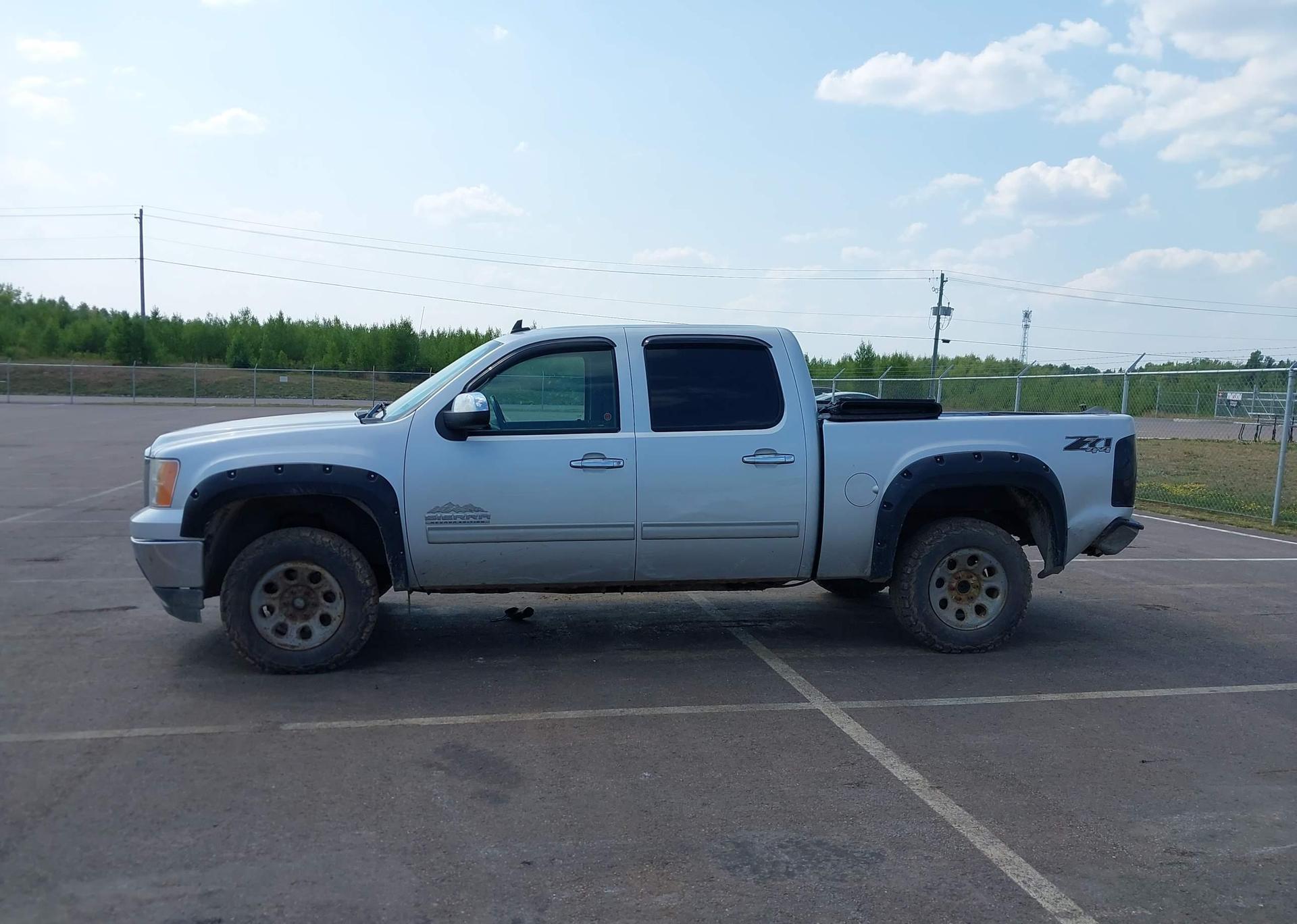 2013 GMC SIERRA 1500 SL