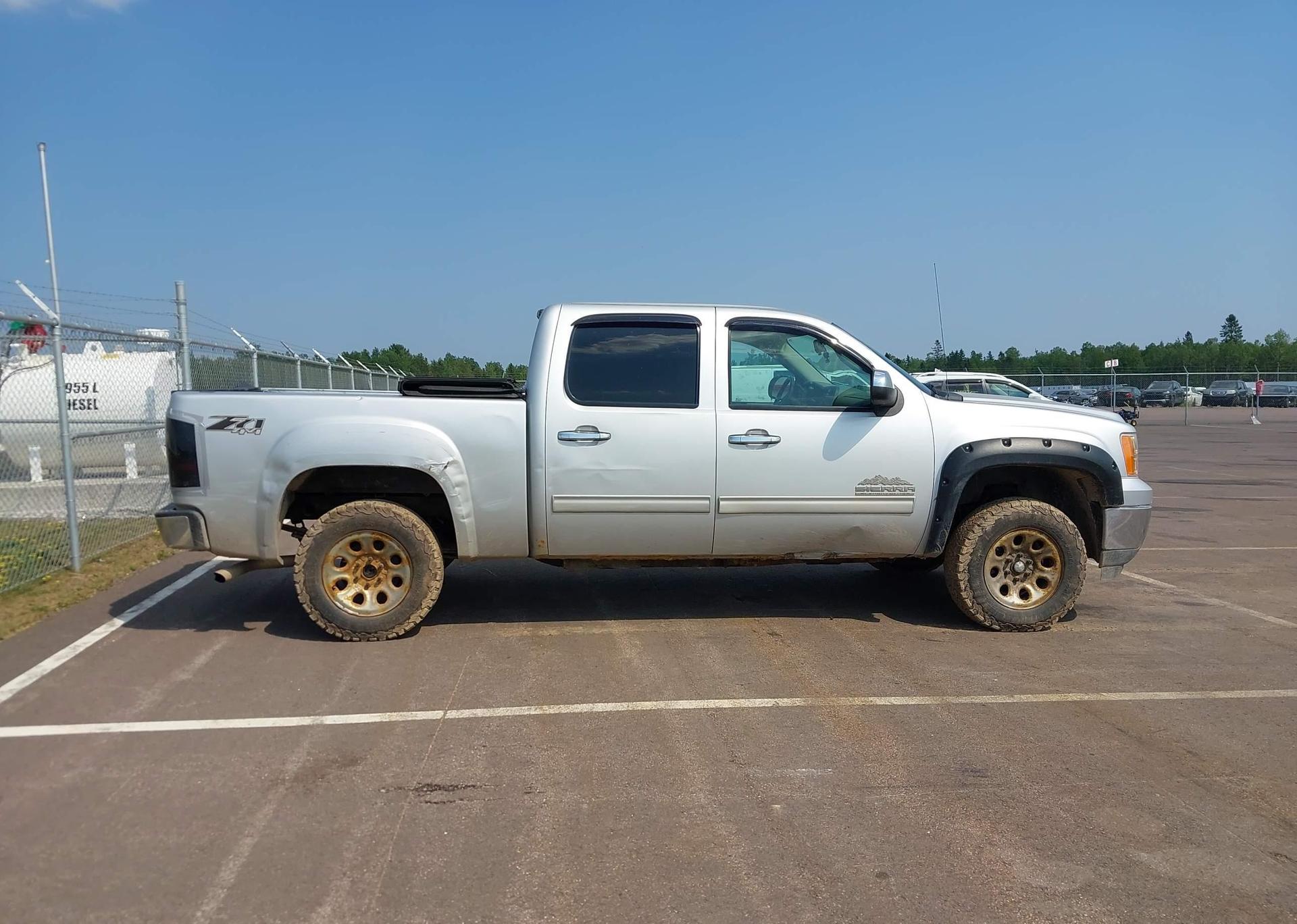 2013 GMC SIERRA 1500 SL