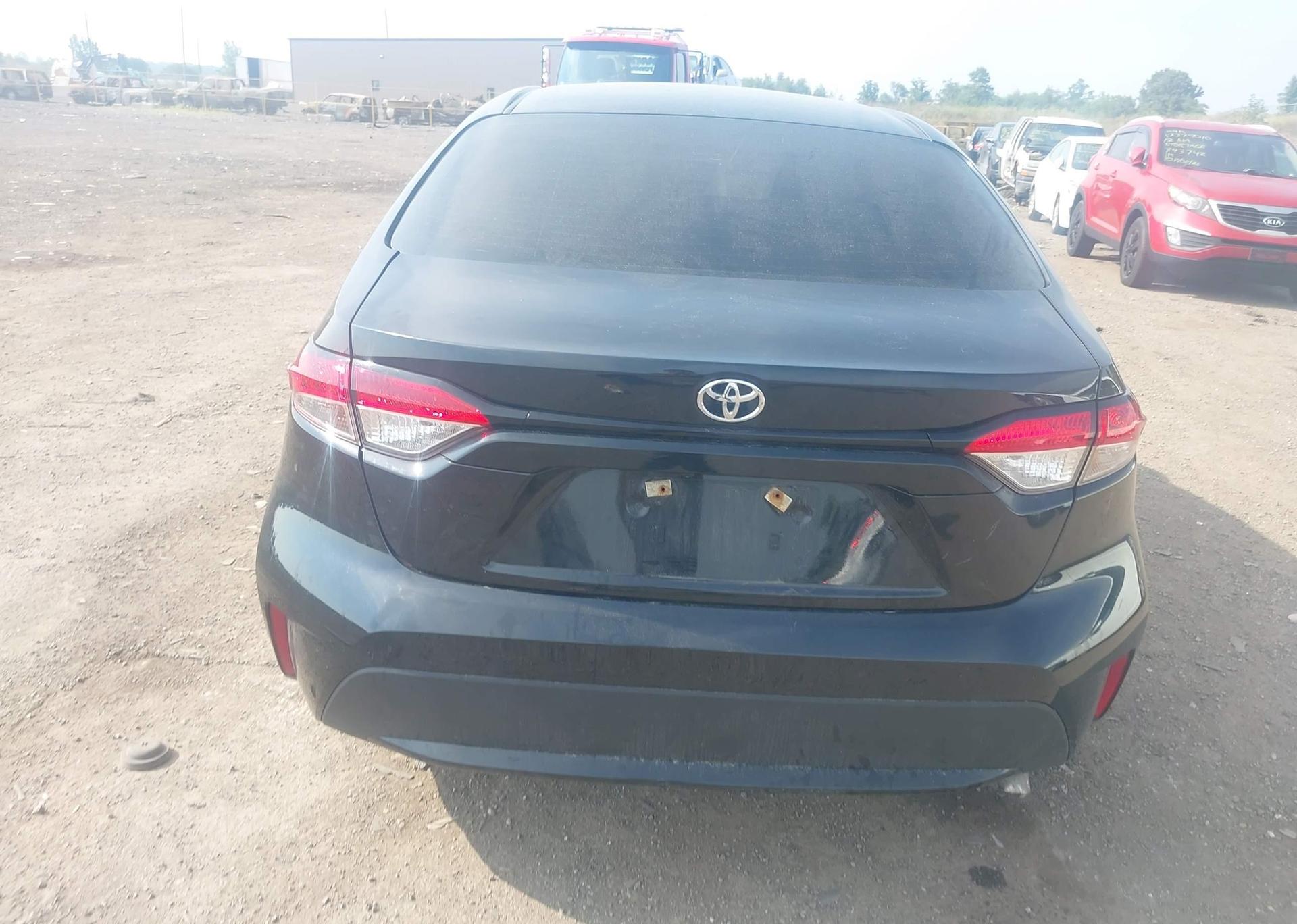 2022 TOYOTA COROLLA LE