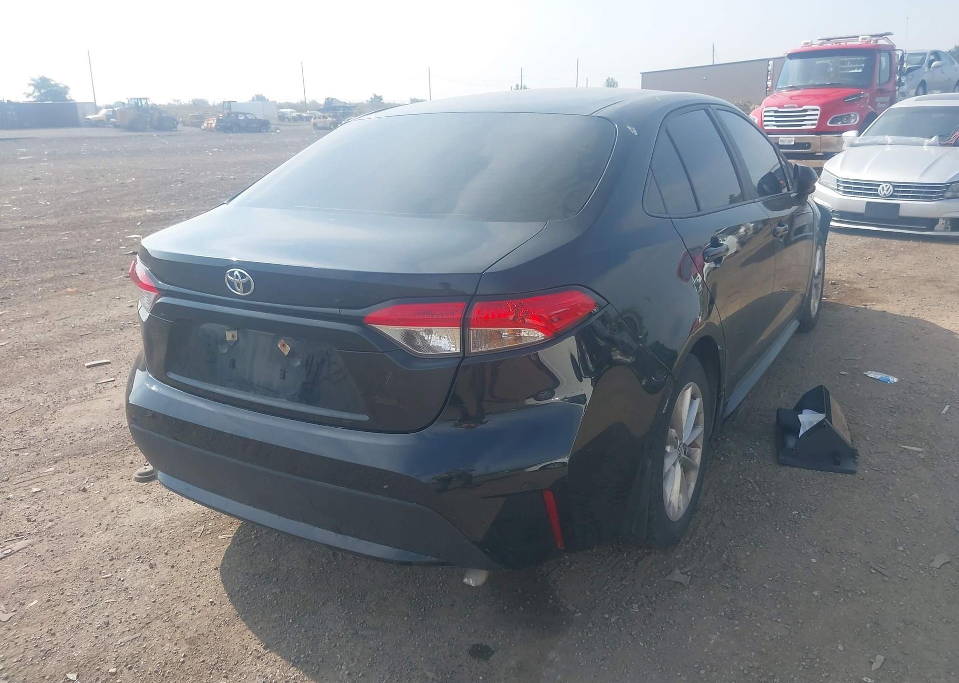 2022 TOYOTA COROLLA LE