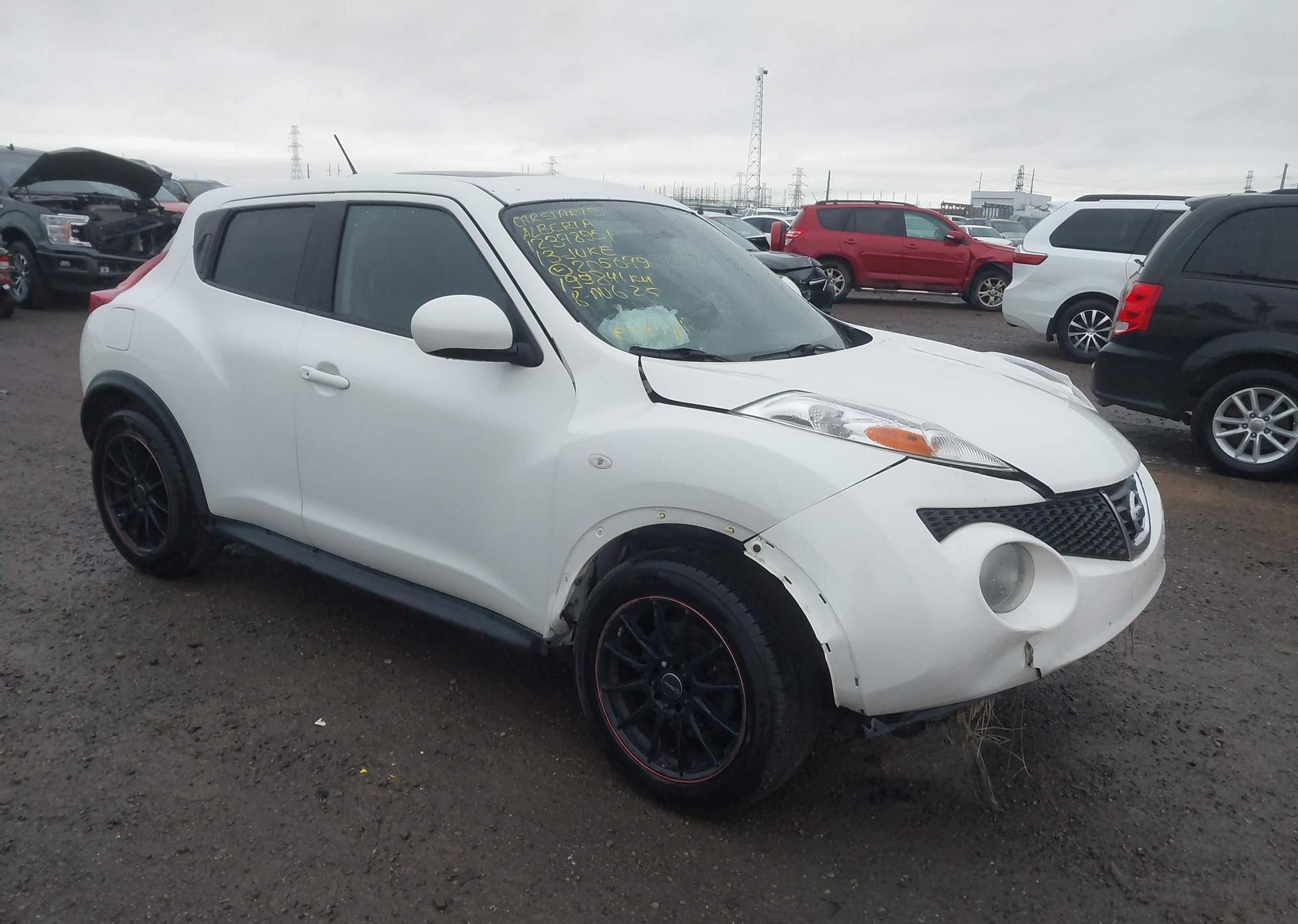 2013 NISSAN JUKE S