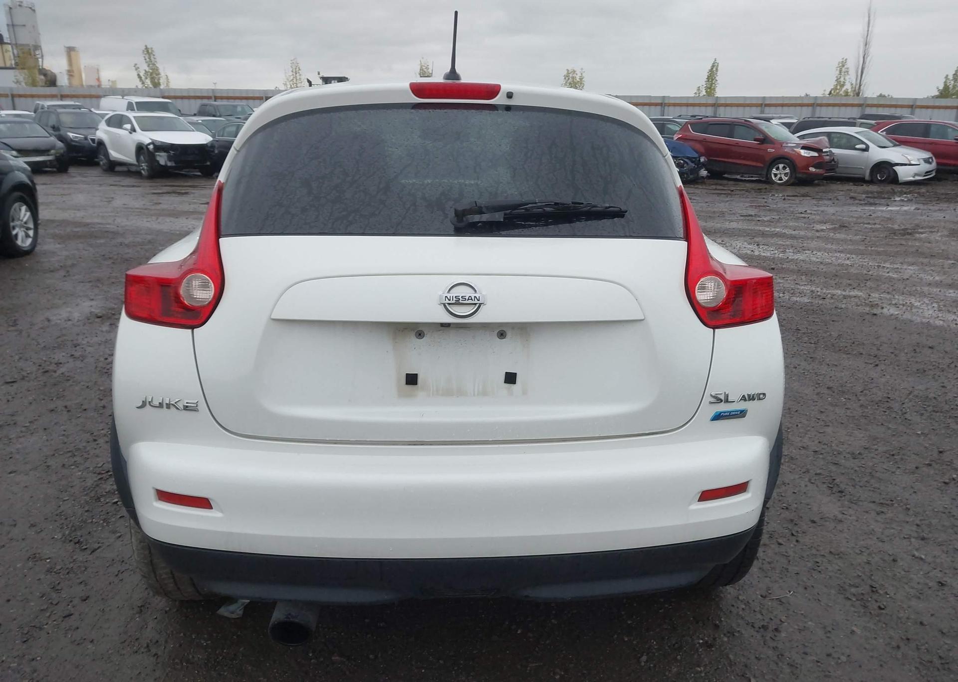 2013 NISSAN JUKE S