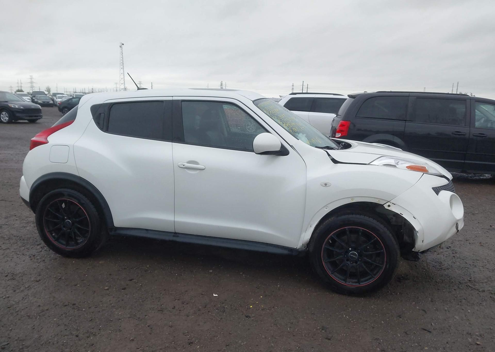 2013 NISSAN JUKE S