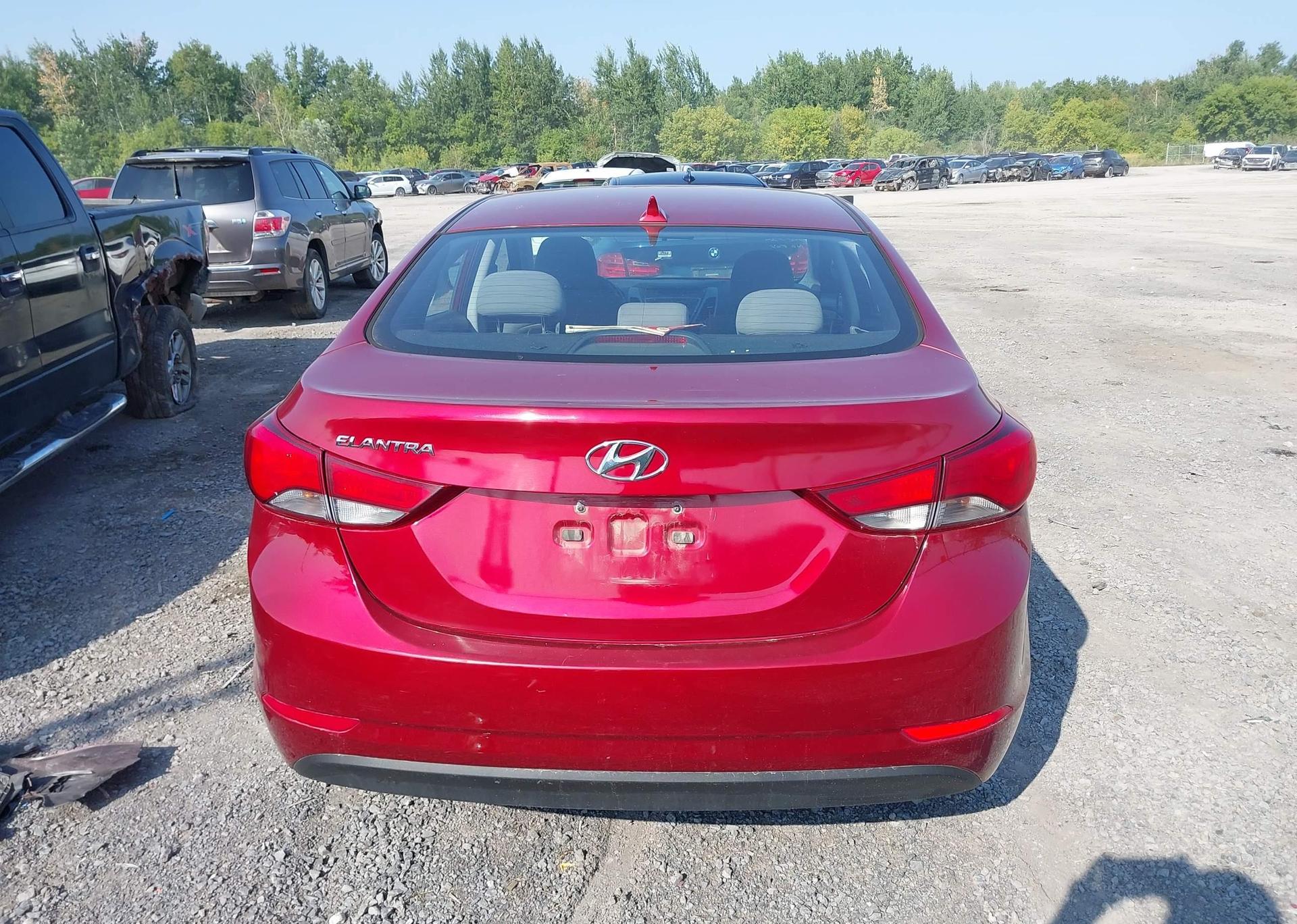 2014 HYUNDAI ELANTRA SE