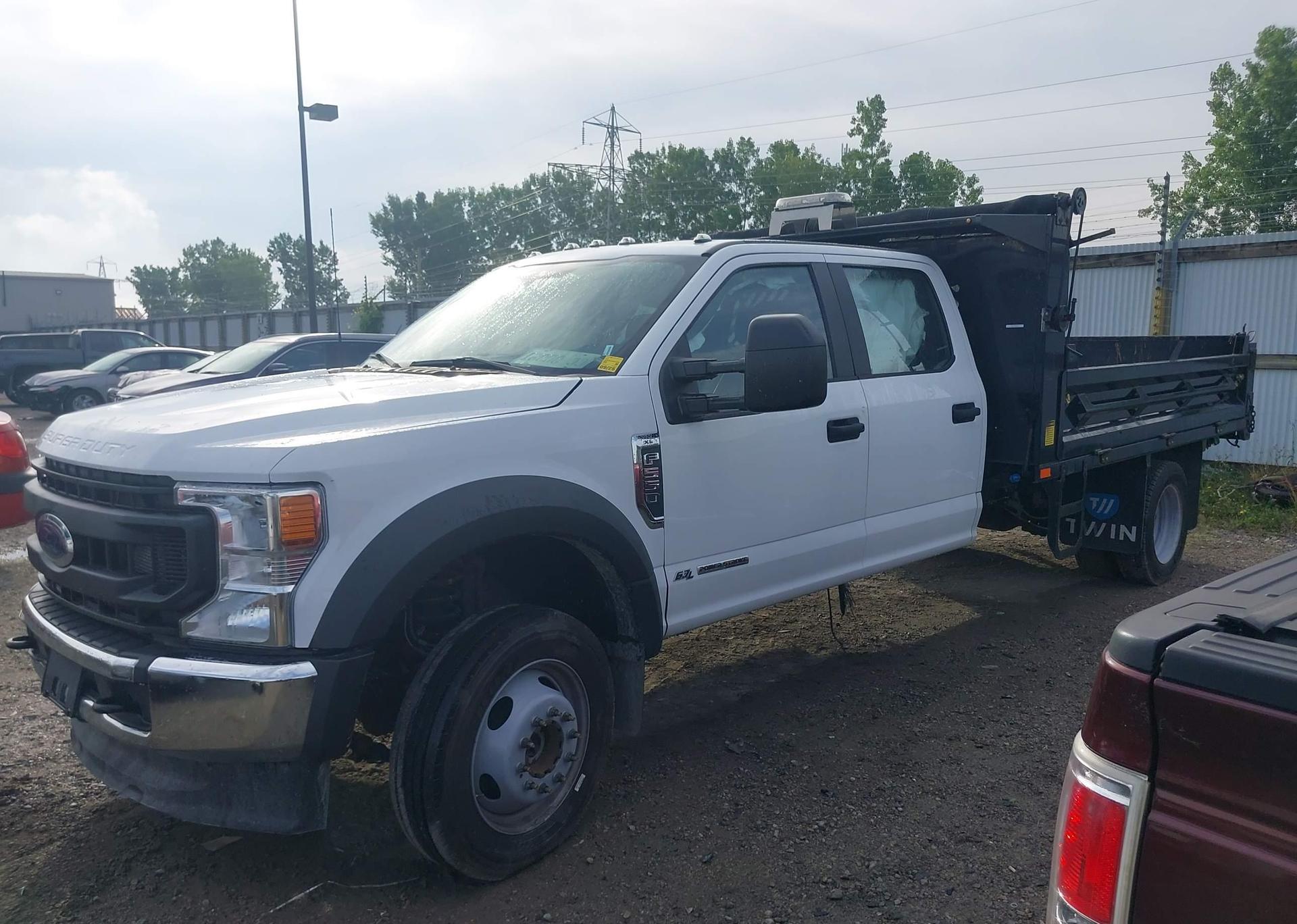 2022 FORD F-550 CHASSIS XL