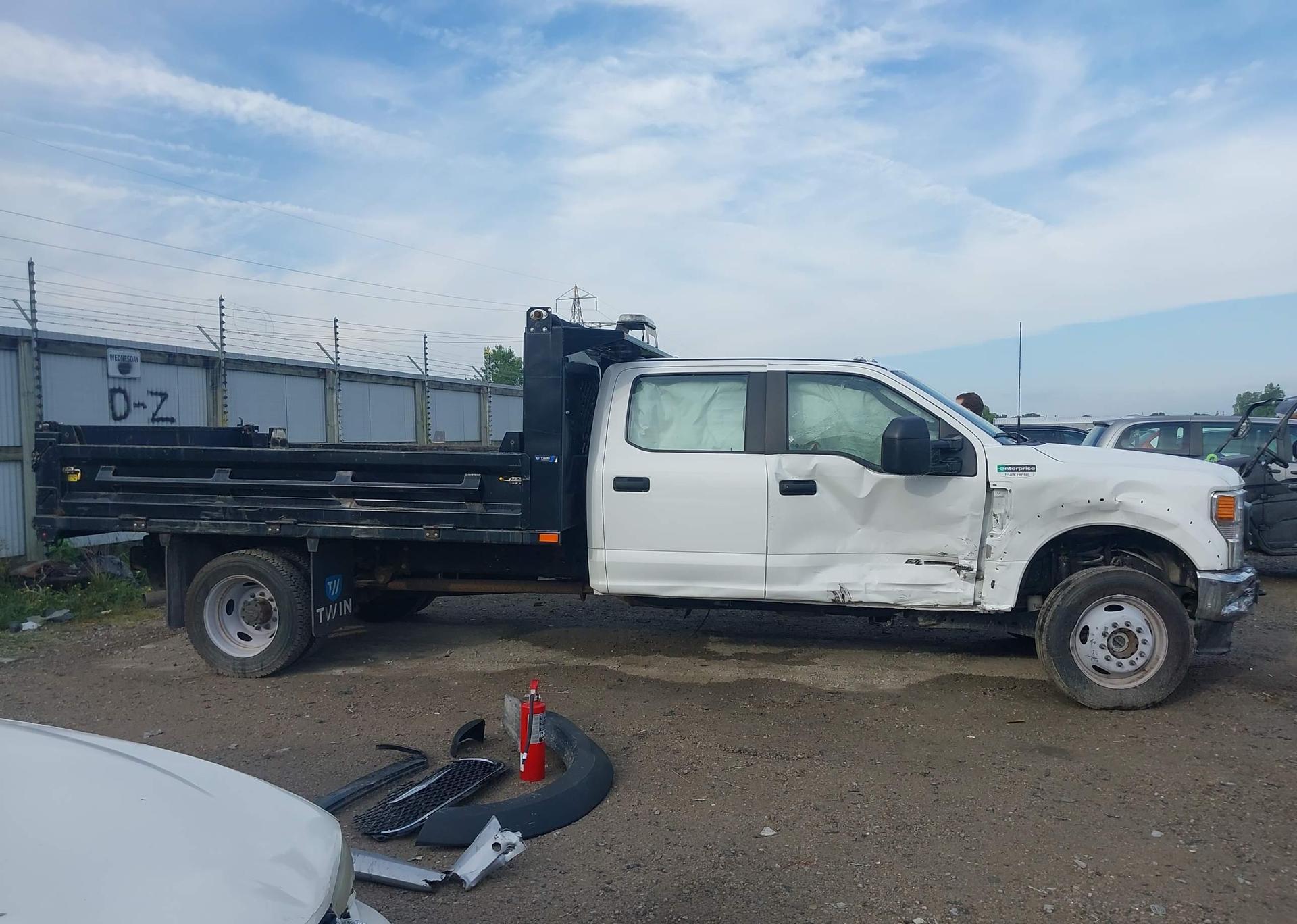 2022 FORD F-550 CHASSIS XL