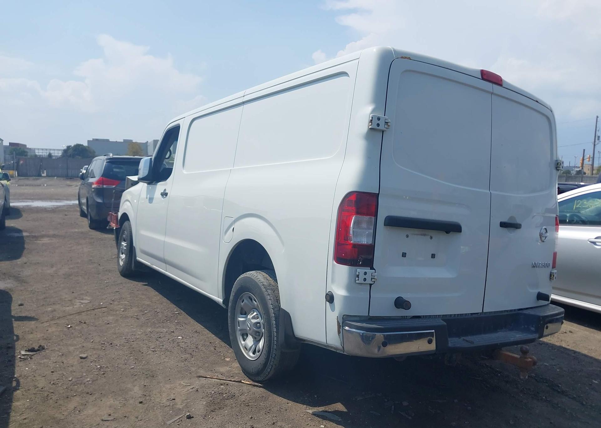2019 NISSAN NV CARGO NV2500 HD S V8