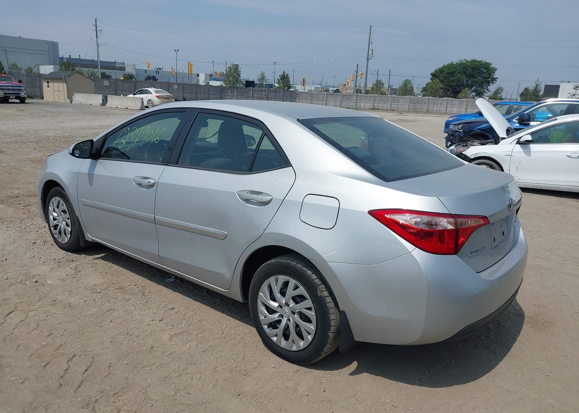 2017 TOYOTA COROLLA LE