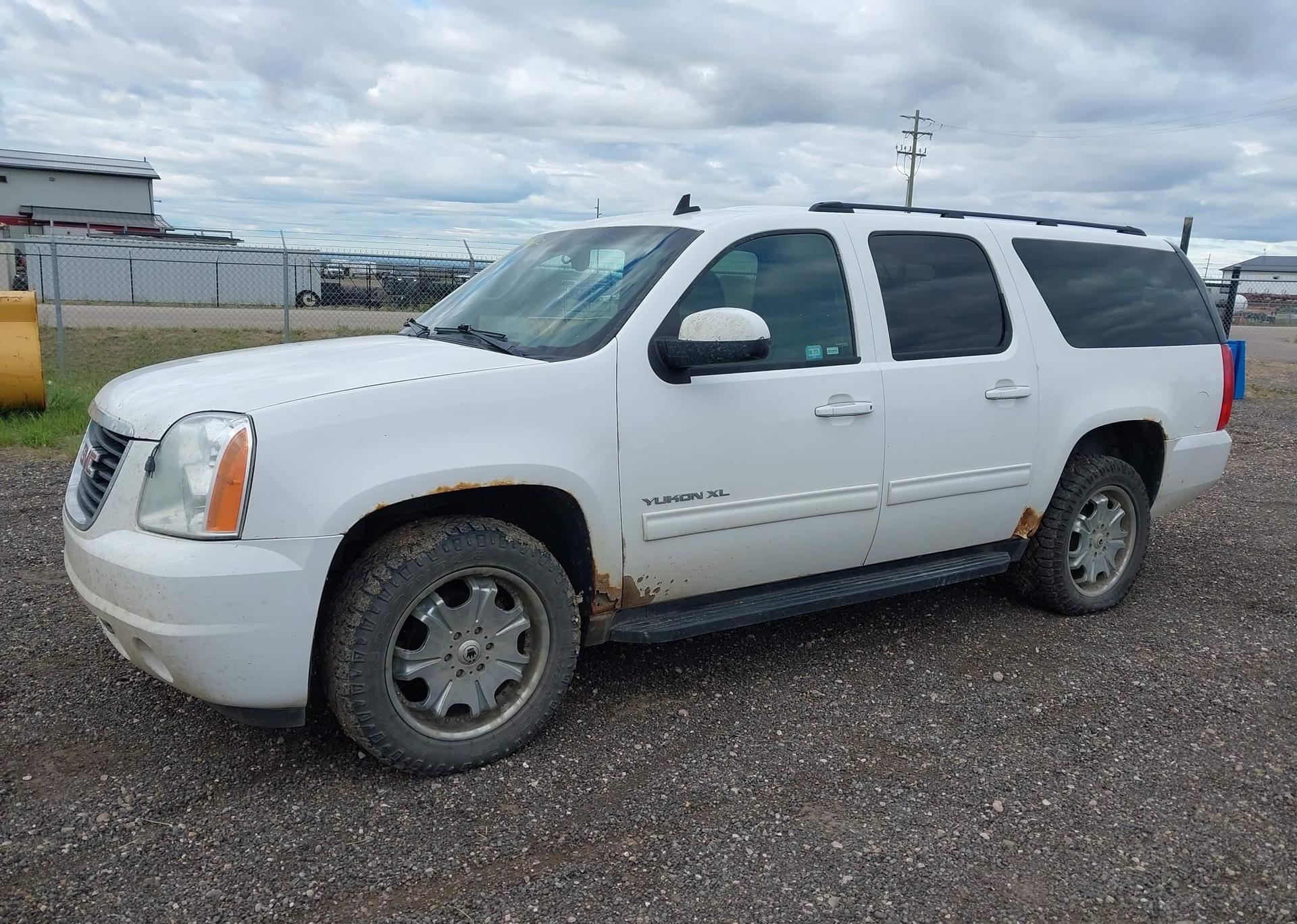 2014 GMC YUKON XL 1500 SLE