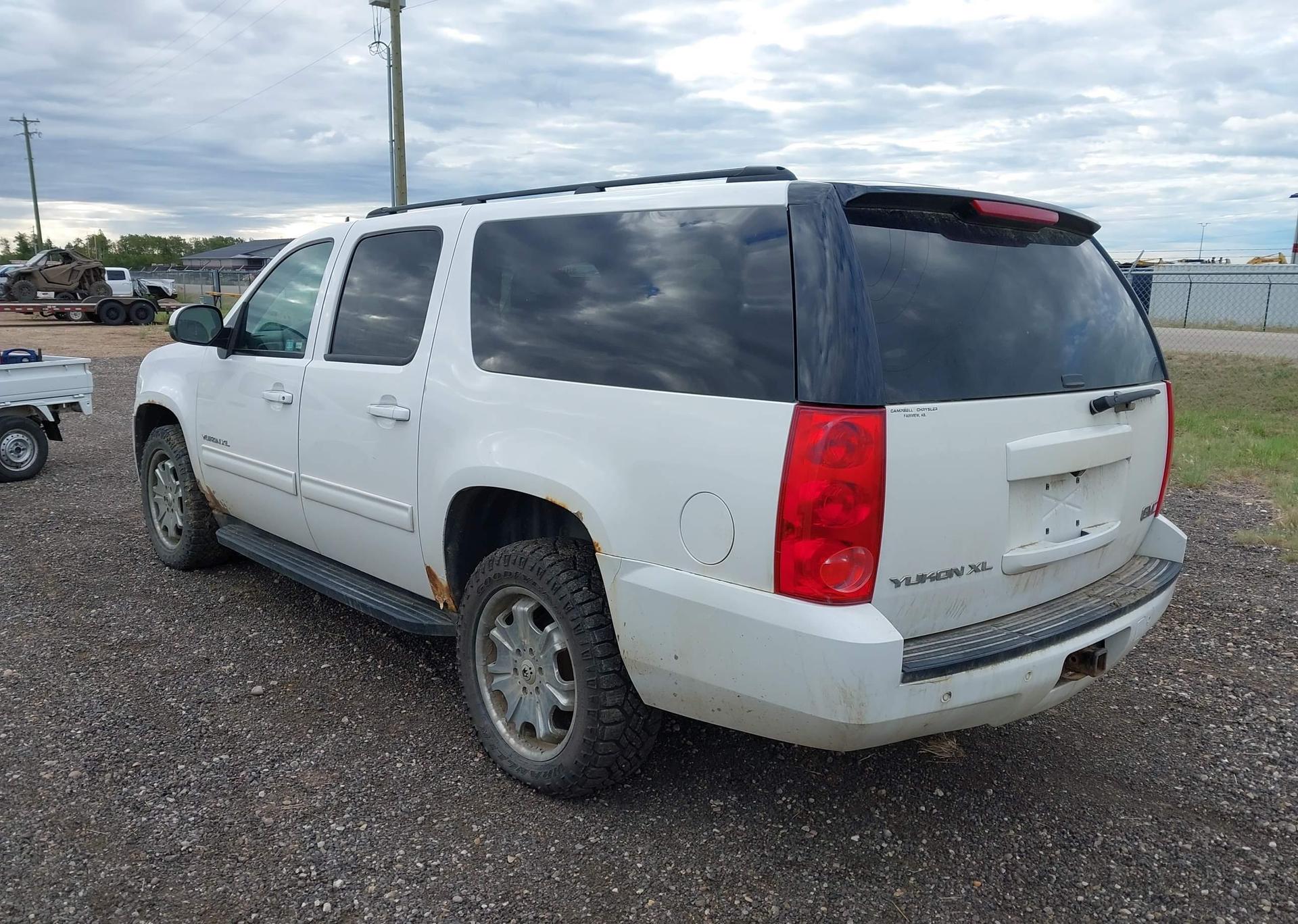2014 GMC YUKON XL 1500 SLE