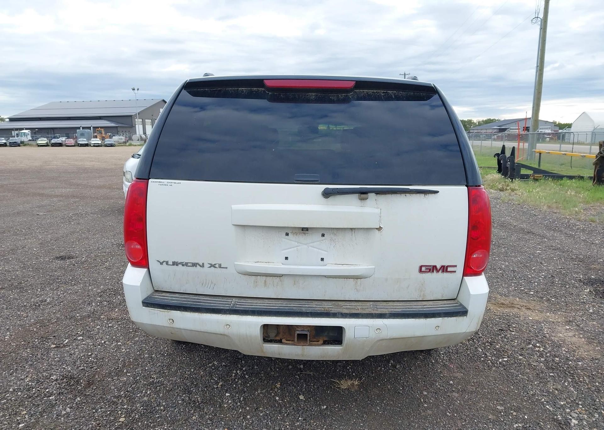2014 GMC YUKON XL 1500 SLE