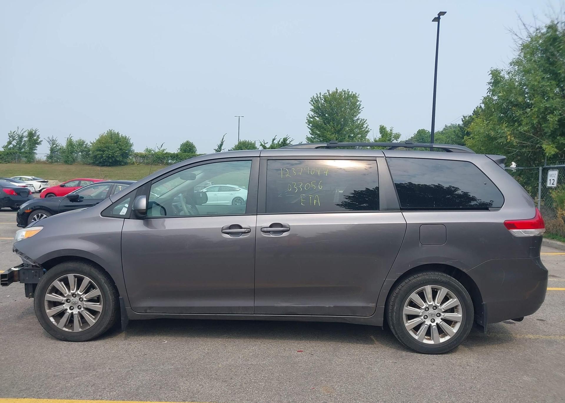 2012 TOYOTA SIENNA LE 7 PASSENGER