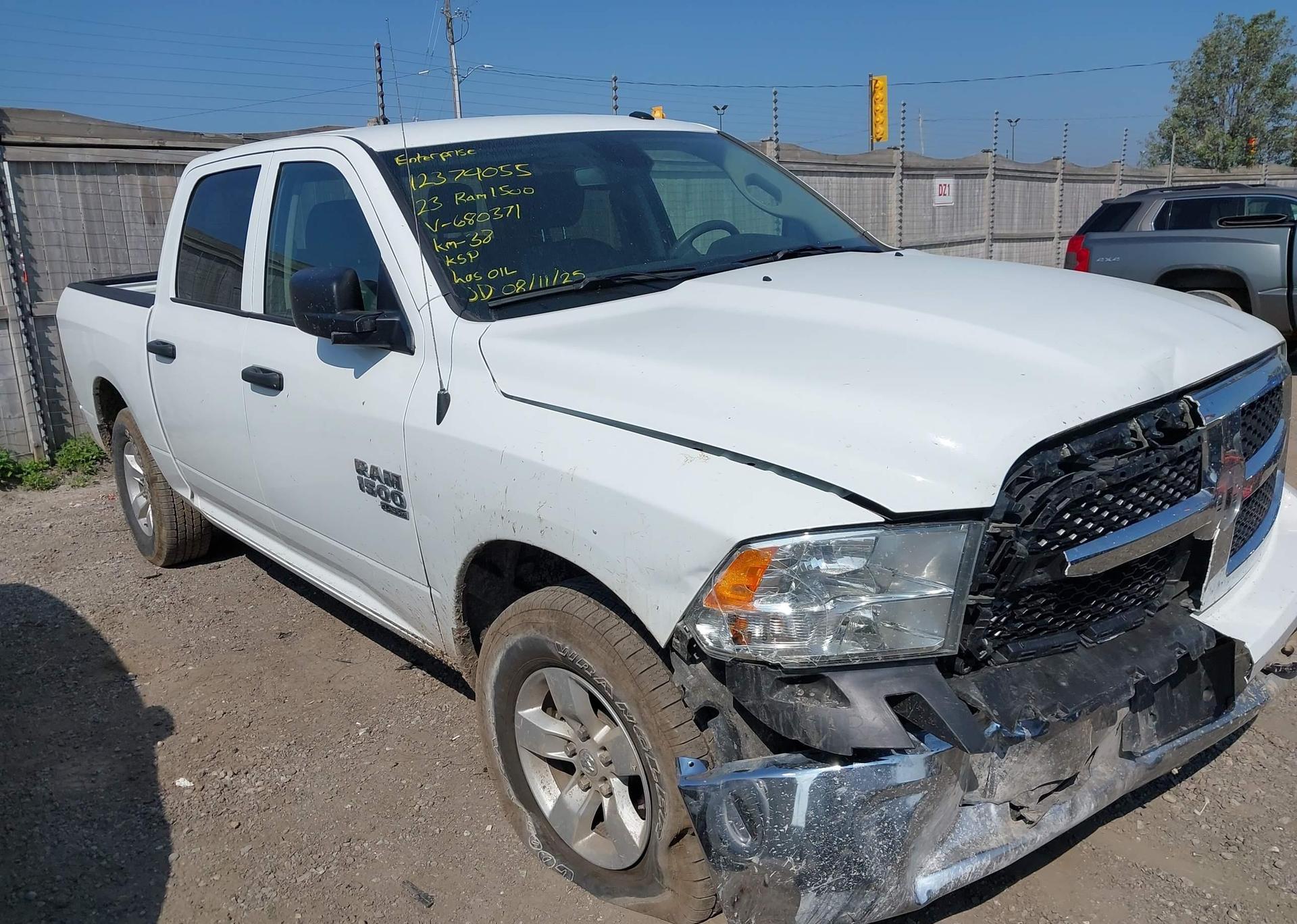 2023 RAM 1500 CLASSIC SLT