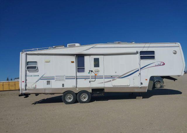 2000 FOREST RIVER CEDAR CREEK