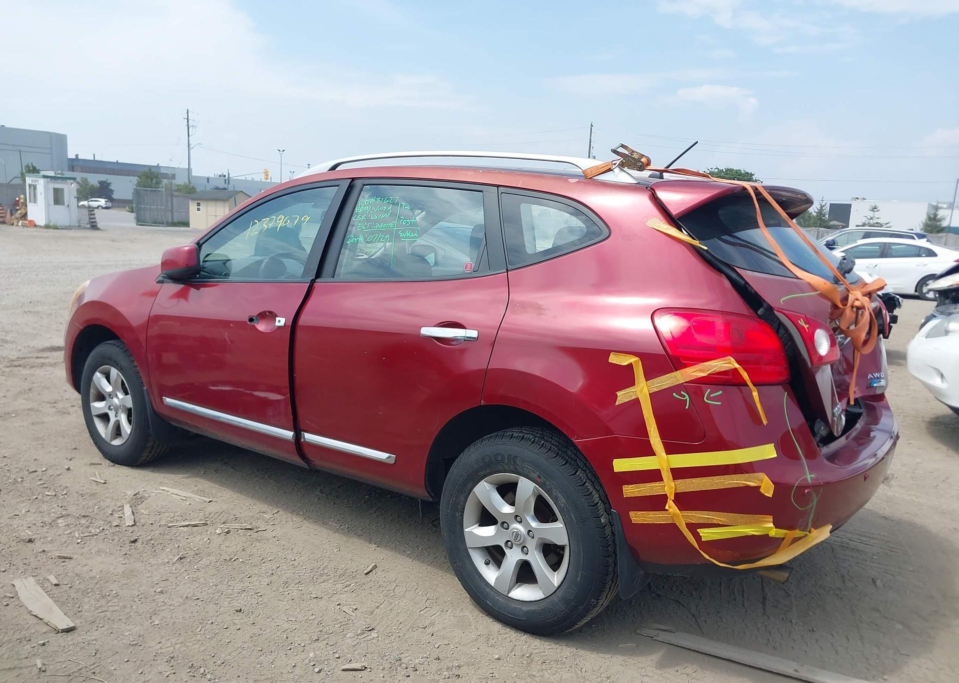 2011 NISSAN ROGUE S