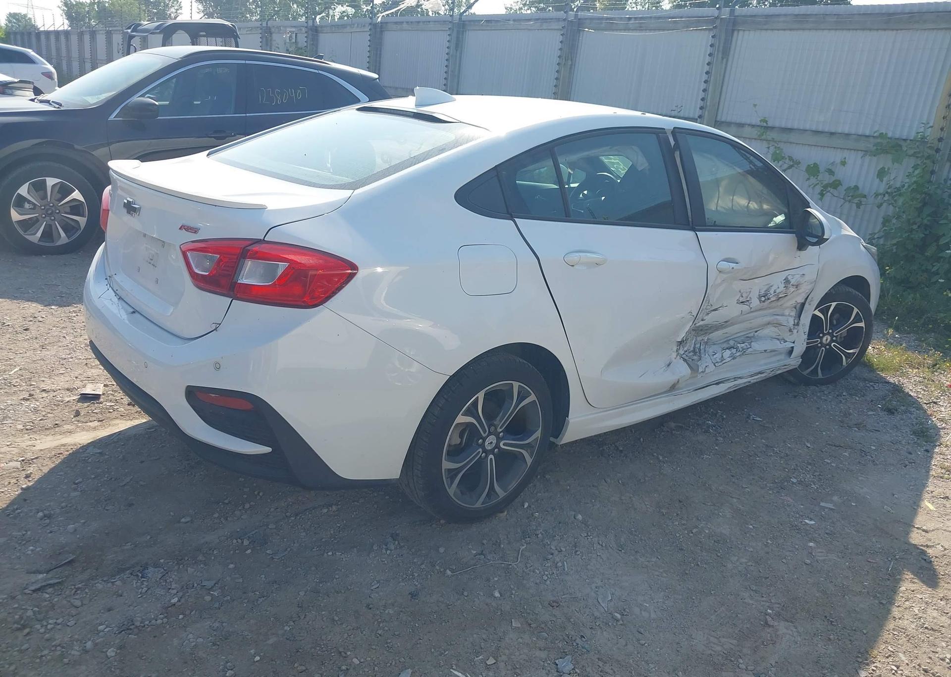 2019 CHEVROLET CRUZE LT