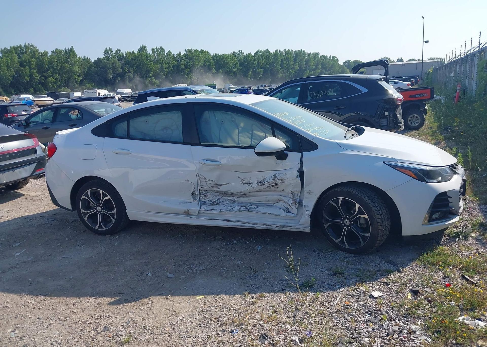 2019 CHEVROLET CRUZE LT