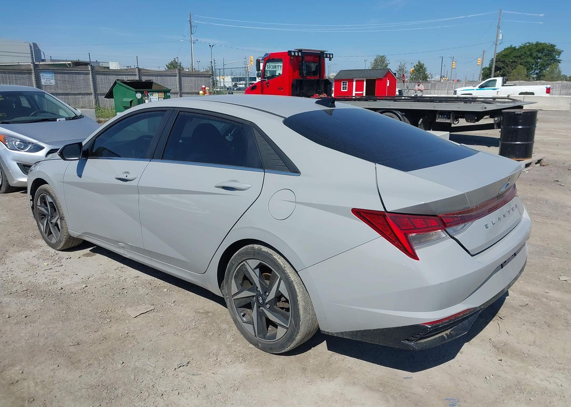 2023 HYUNDAI ELANTRA