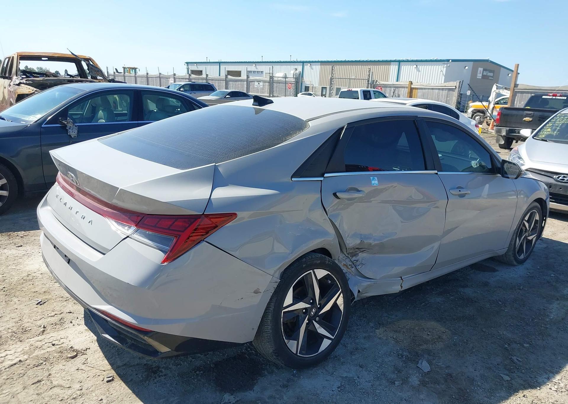 2023 HYUNDAI ELANTRA