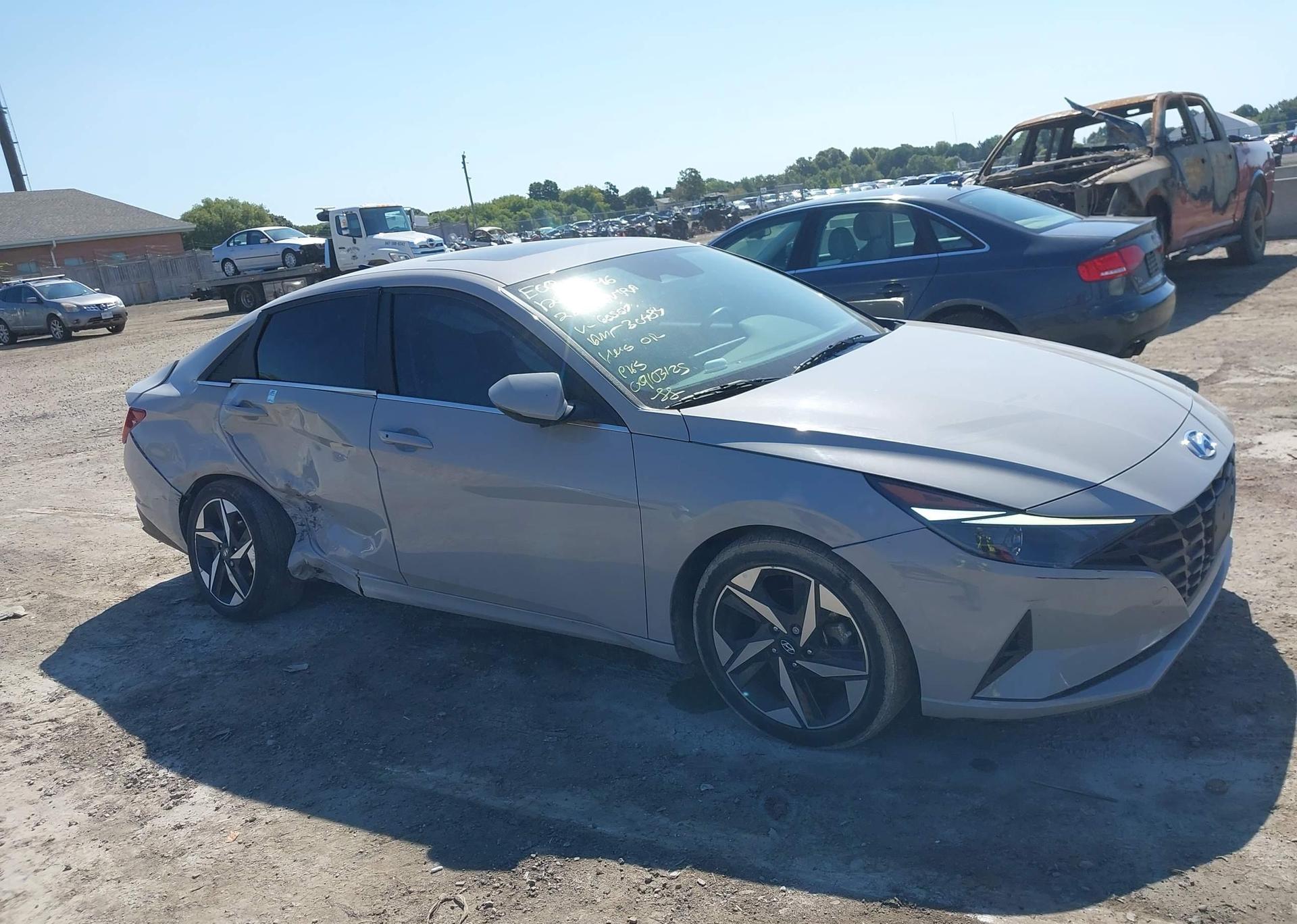 2023 HYUNDAI ELANTRA