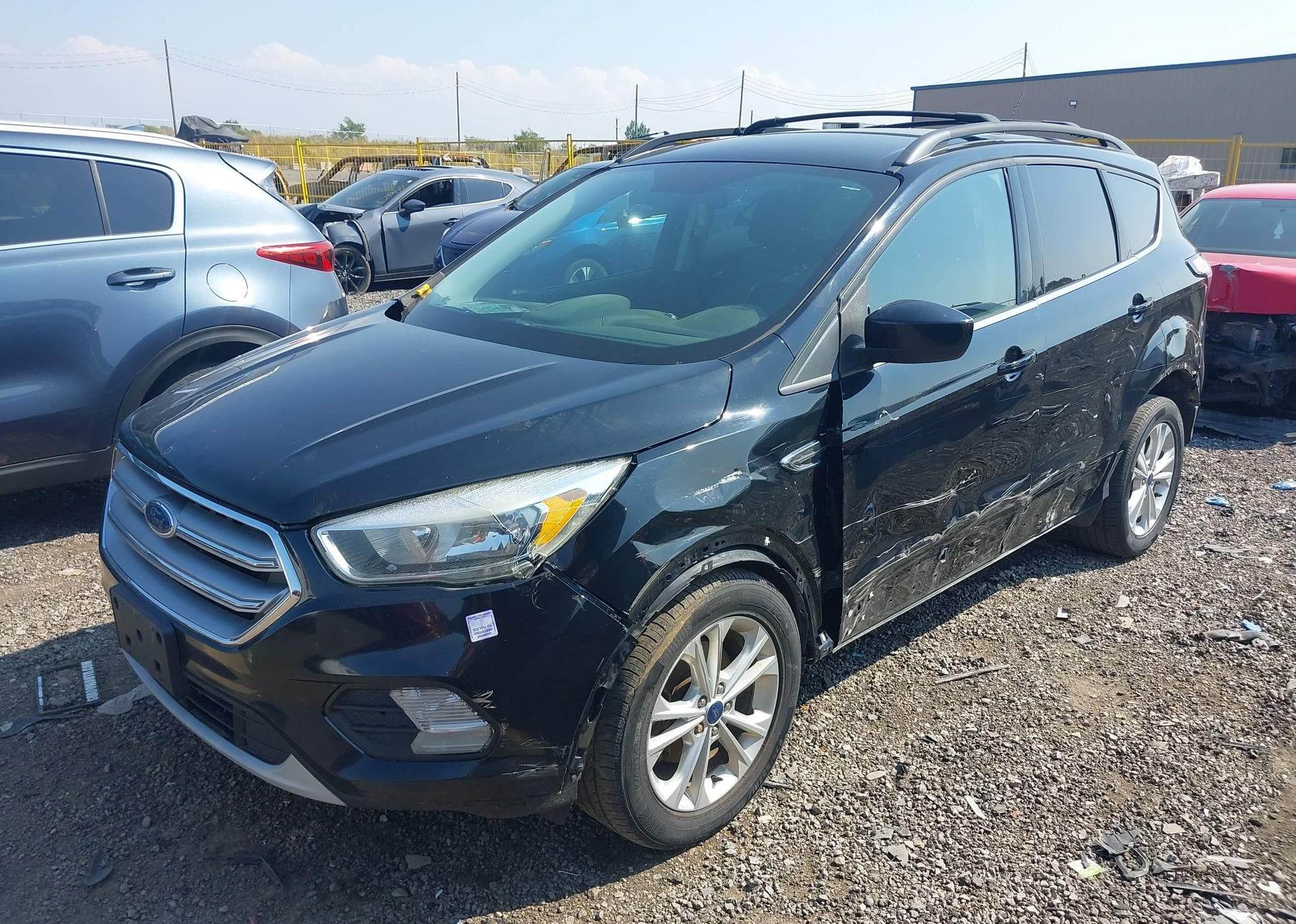 2017 FORD ESCAPE SE