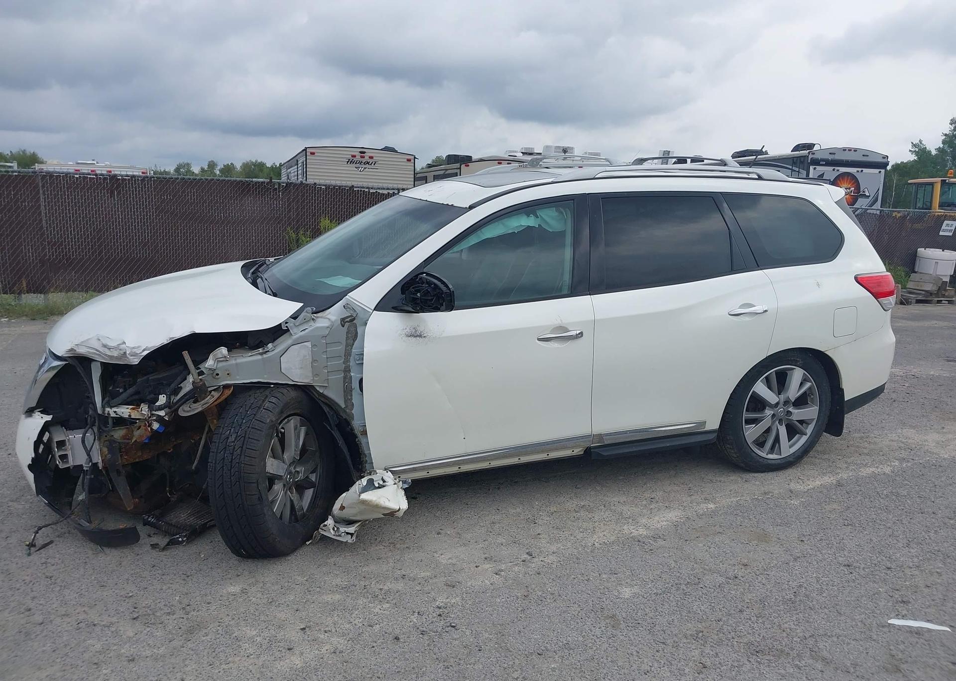 2015 NISSAN PATHFINDER PLATINUM