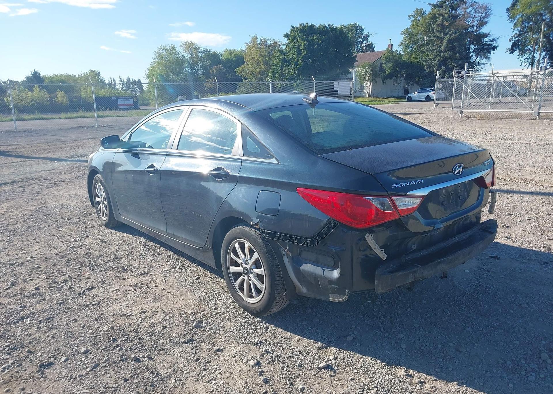 2012 HYUNDAI SONATA GLS