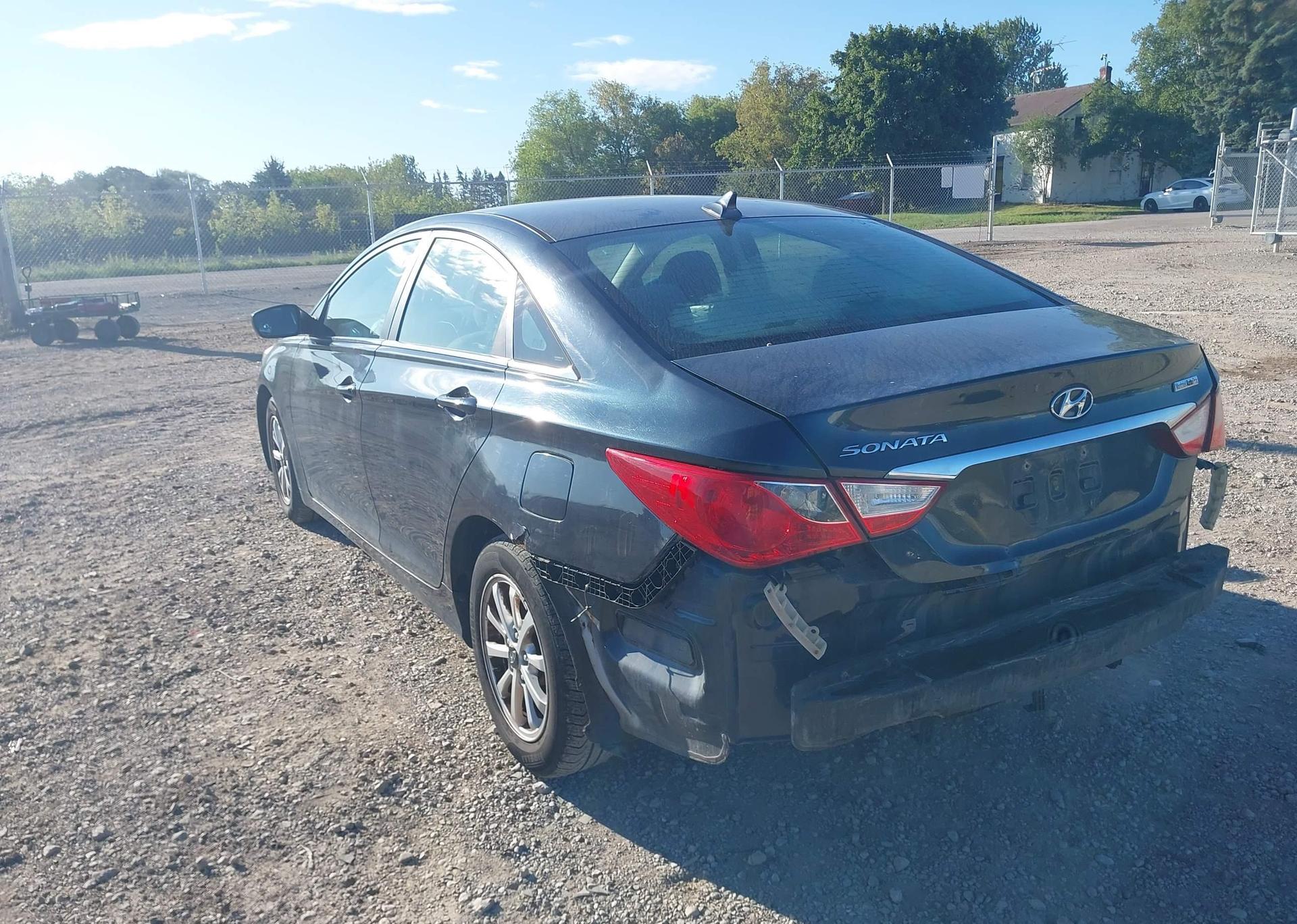 2012 HYUNDAI SONATA GLS