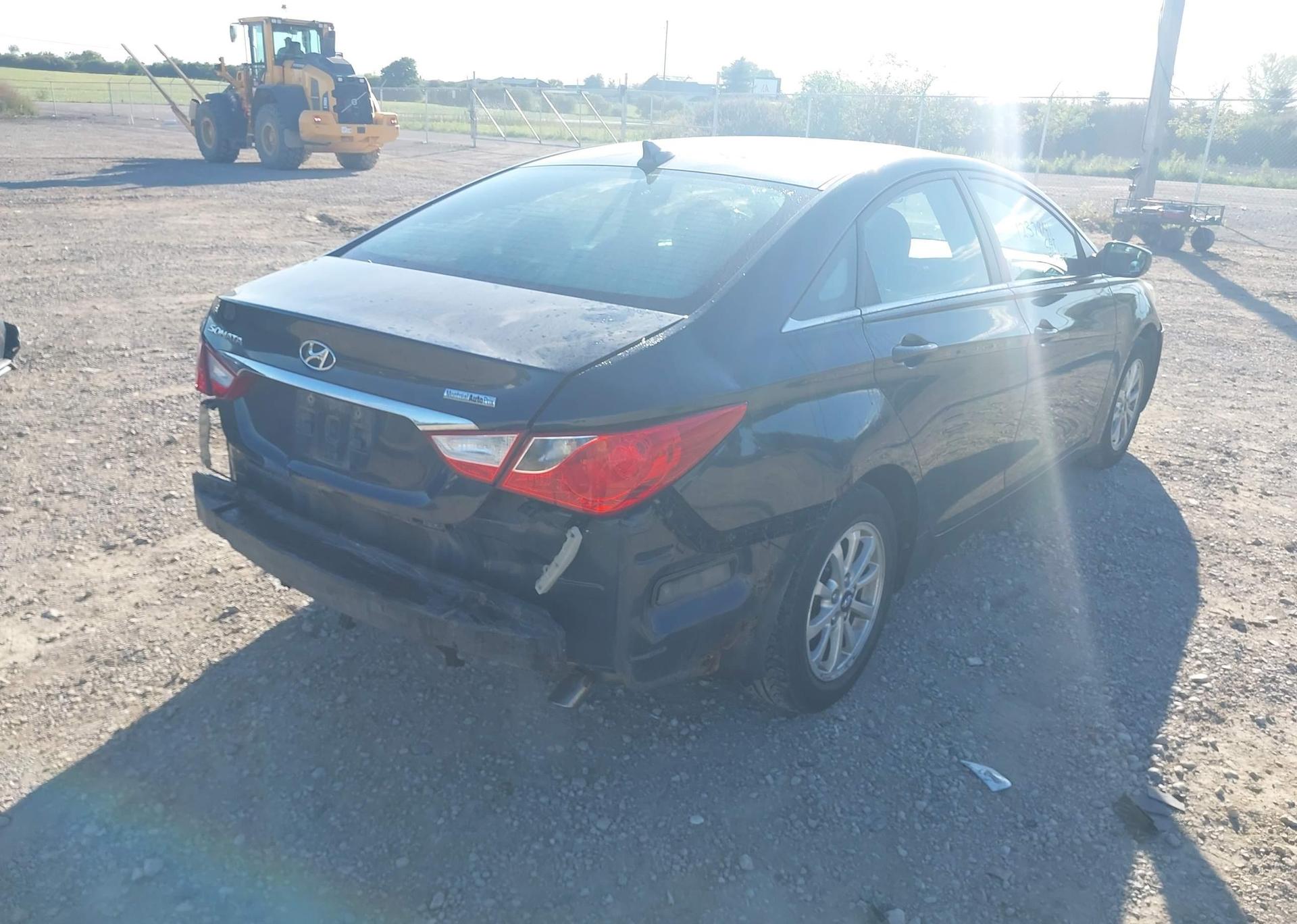 2012 HYUNDAI SONATA GLS