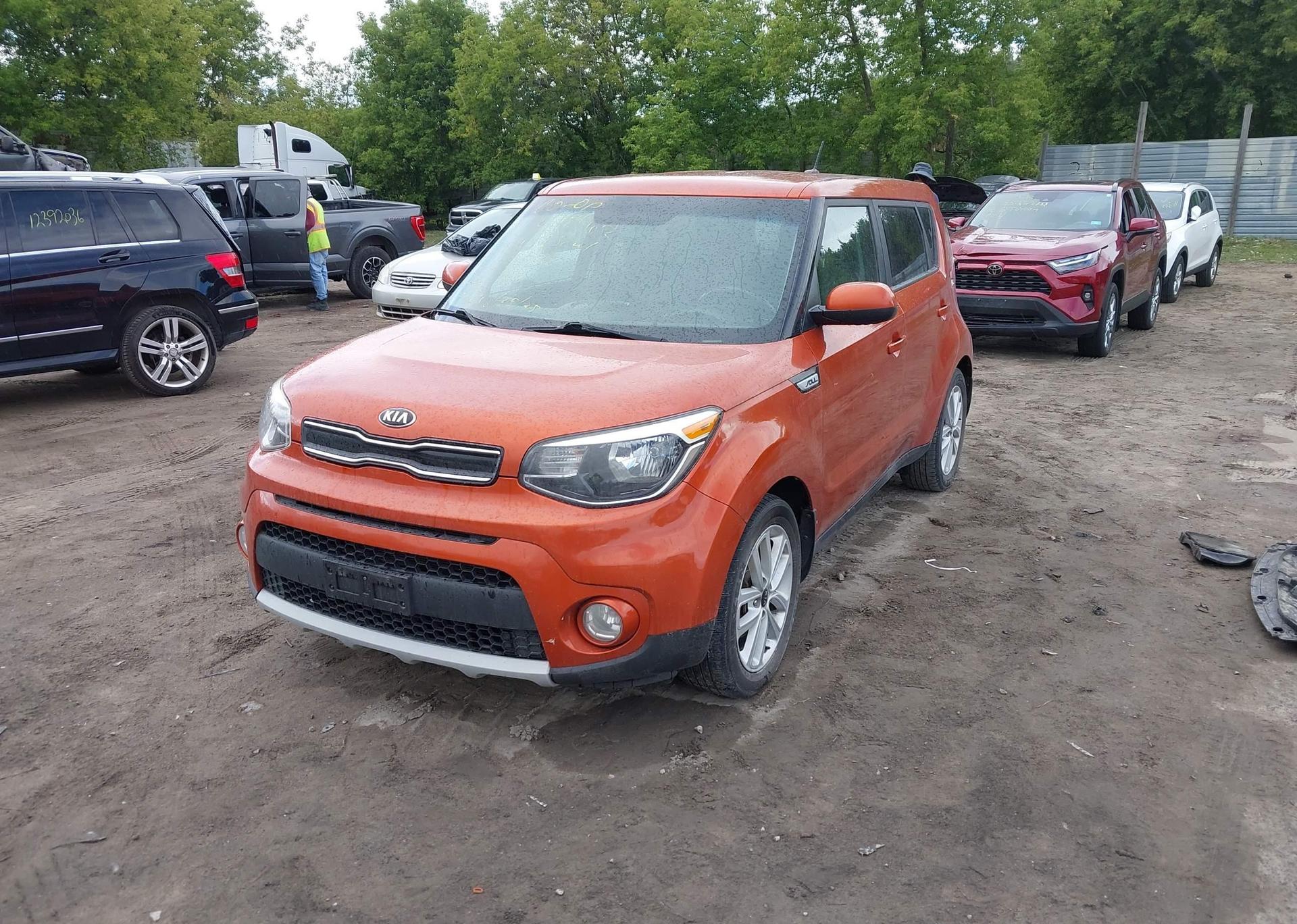 2019 KIA SOUL +