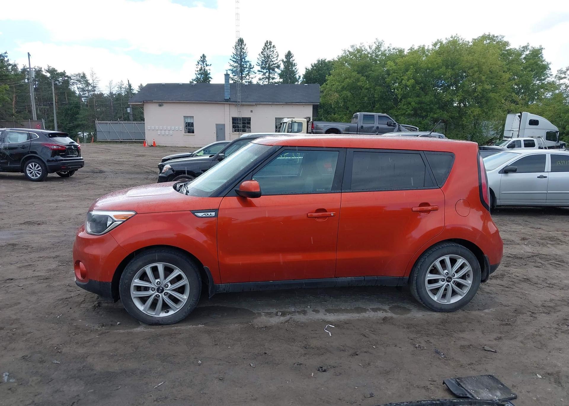 2019 KIA SOUL +