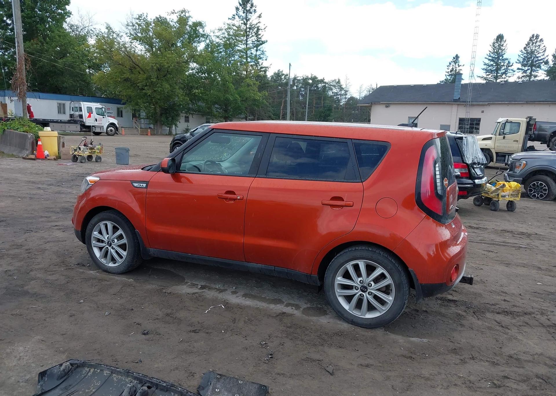 2019 KIA SOUL +