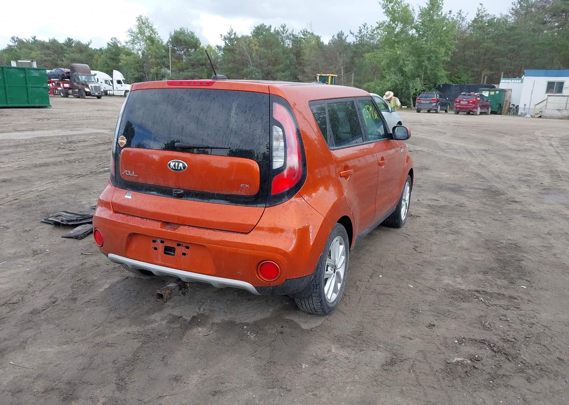2019 KIA SOUL +