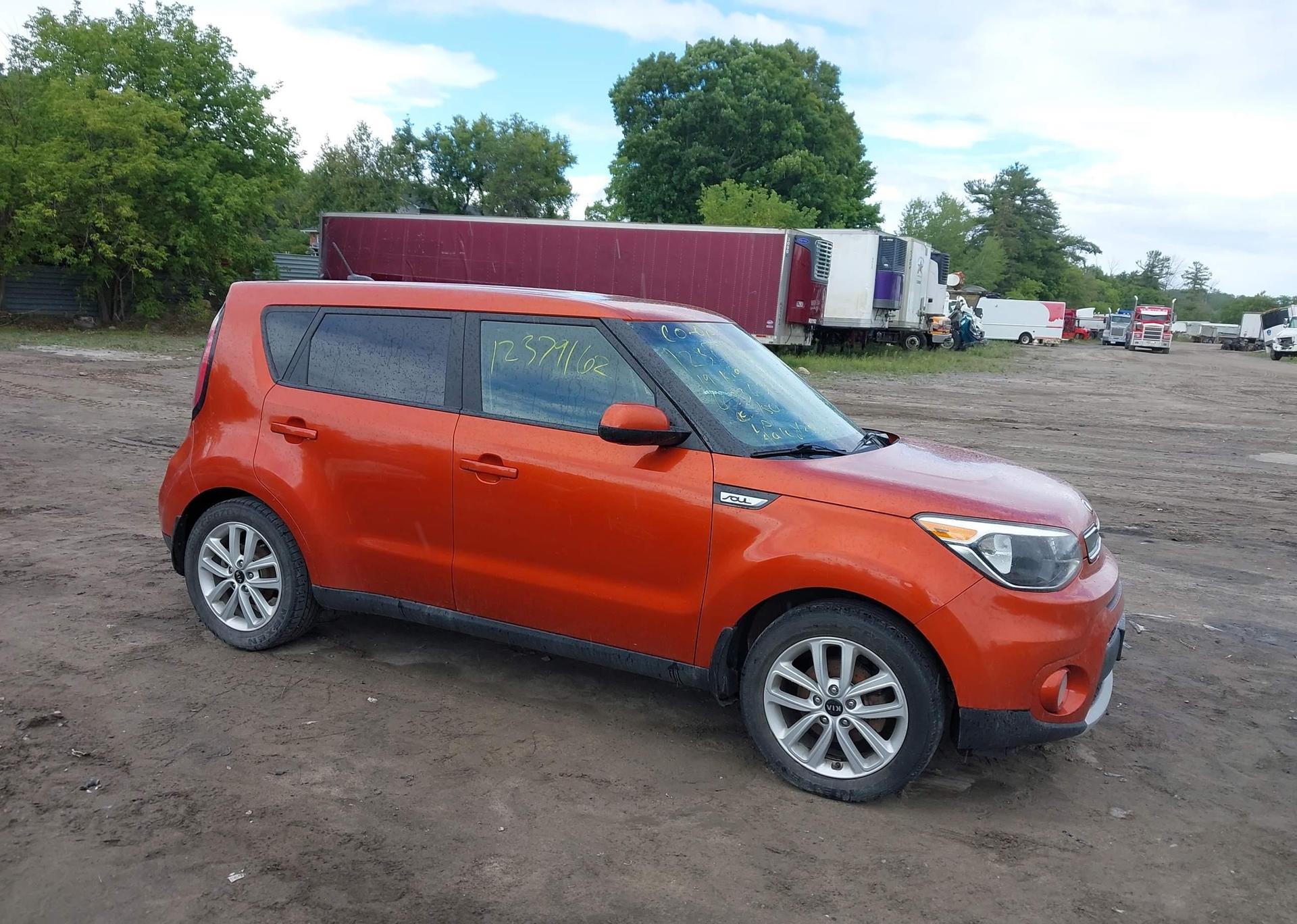 2019 KIA SOUL +