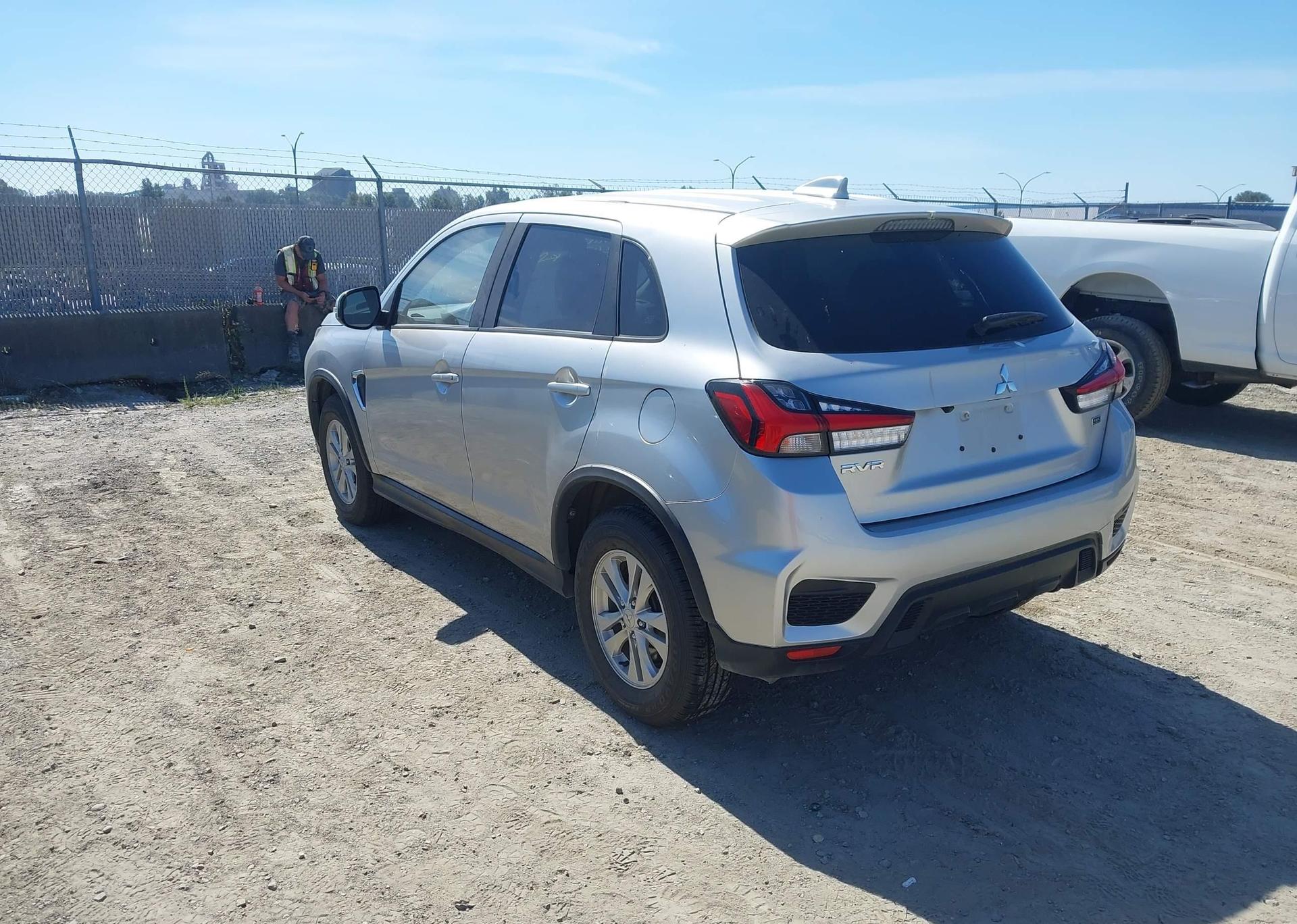 2022 MITSUBISHI RVR SE