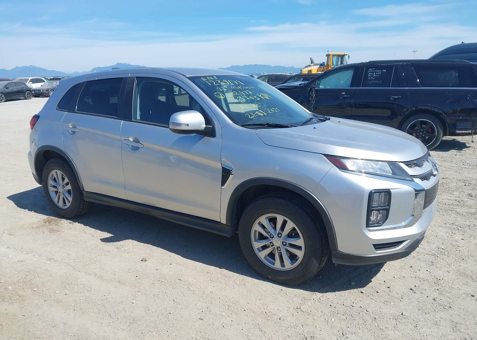 2022 MITSUBISHI RVR SE