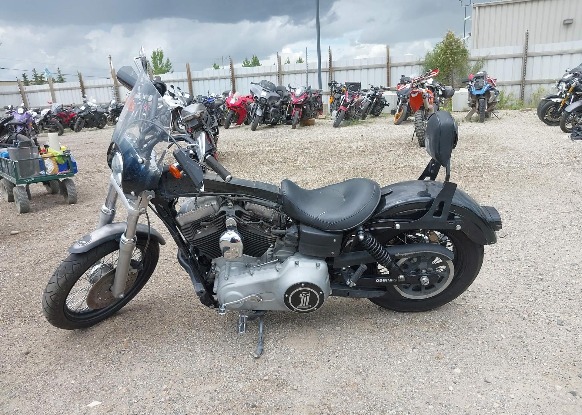 2009 HARLEY-DAVIDSON FXDB