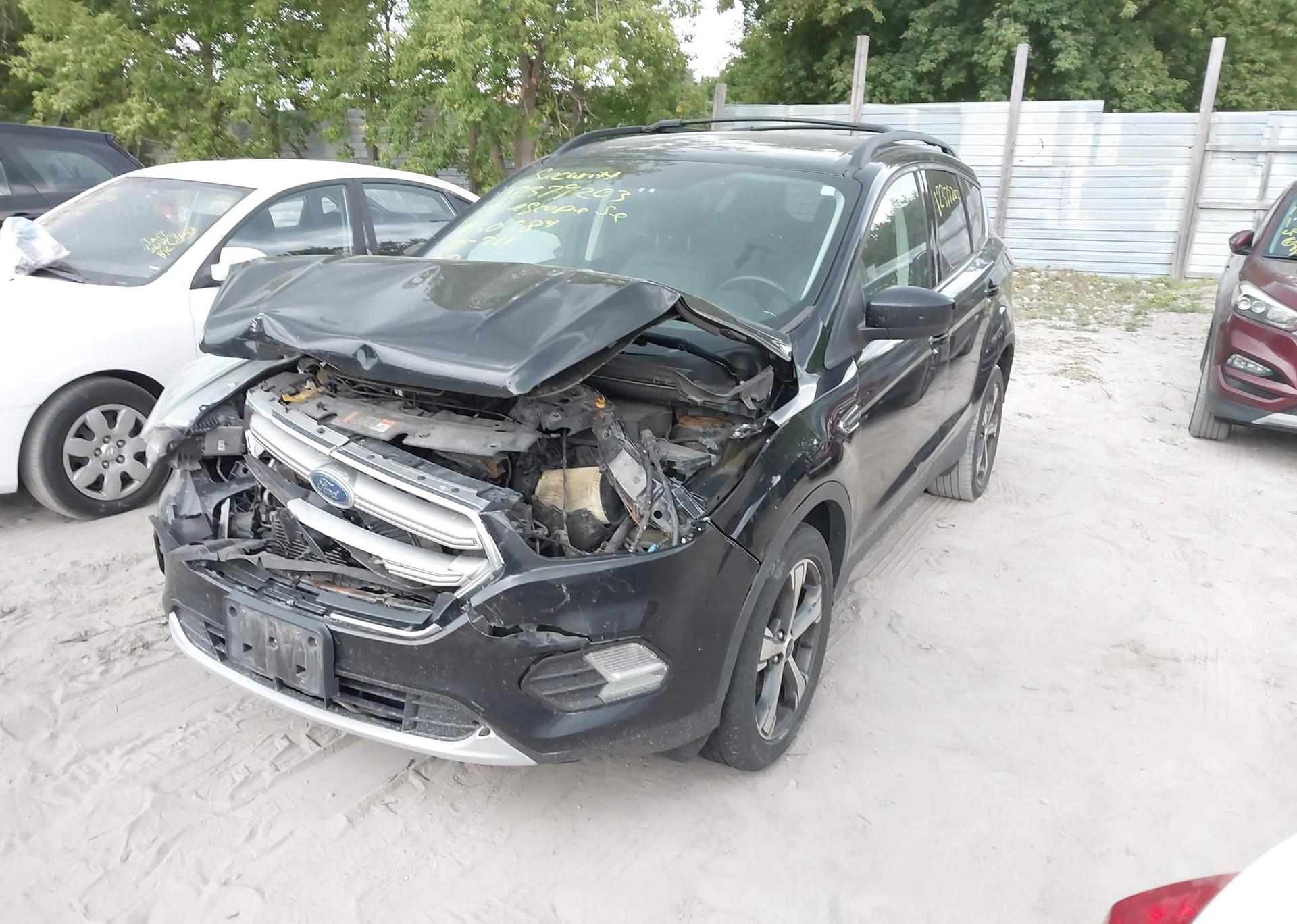2017 FORD ESCAPE SE