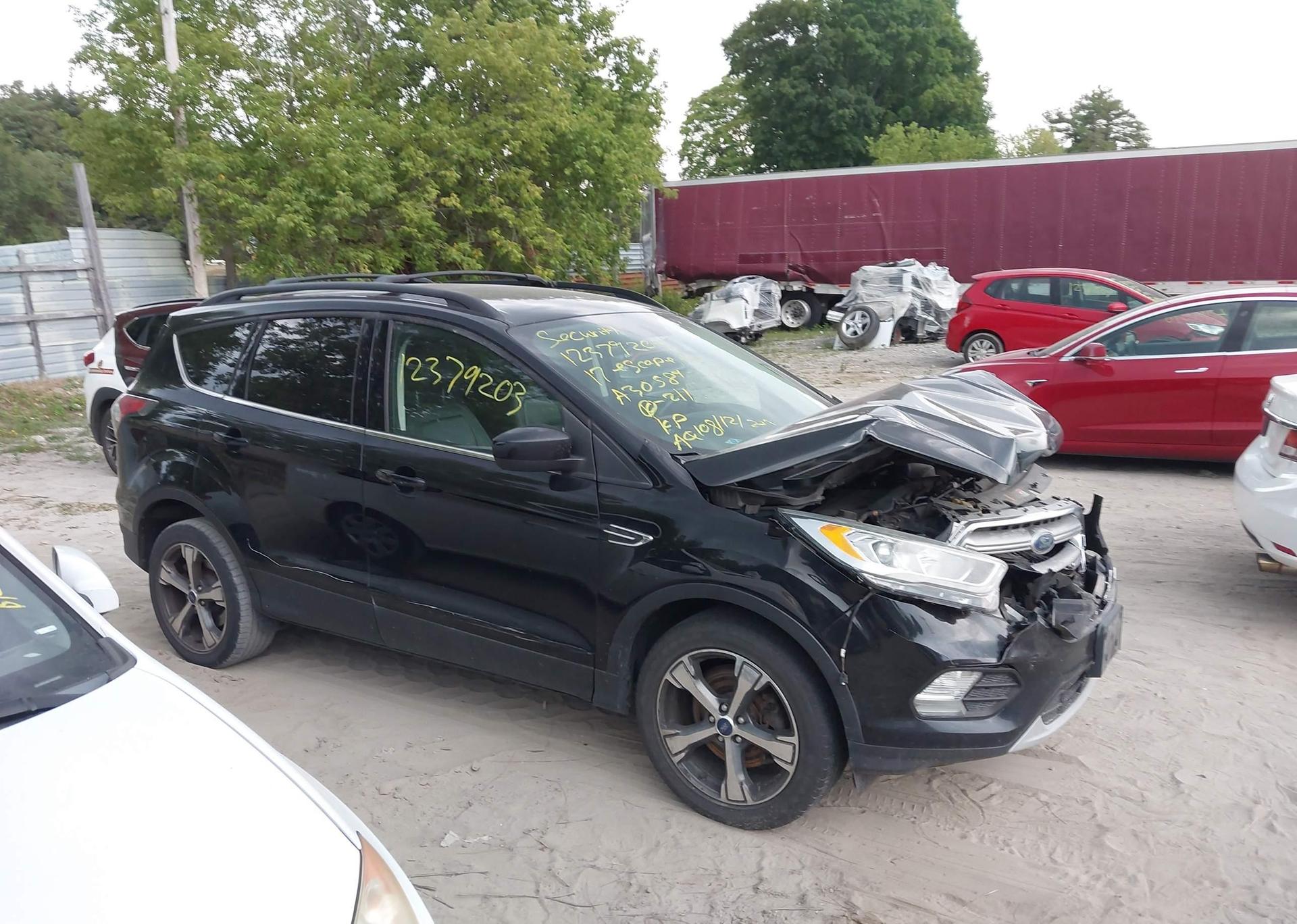 2017 FORD ESCAPE SE